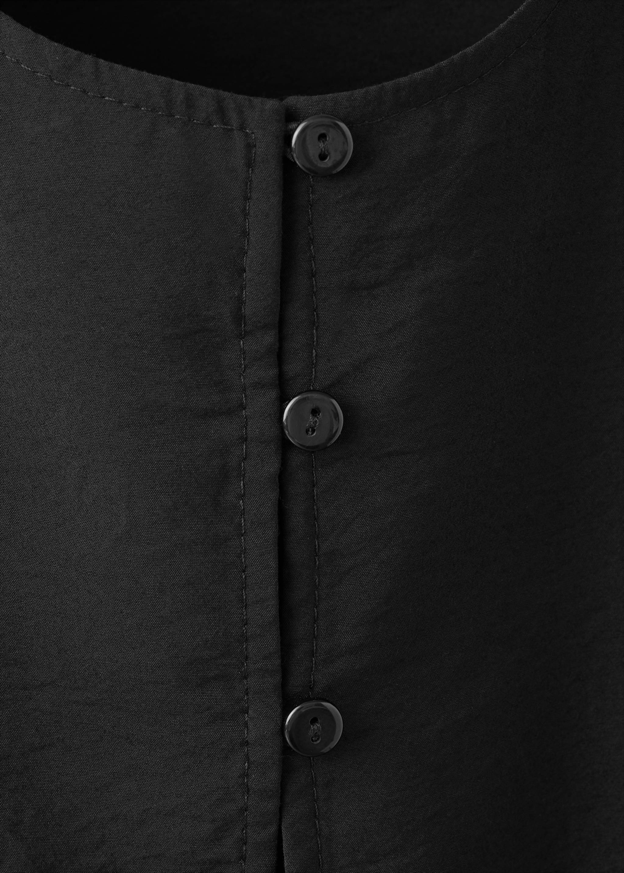 Buttoned flowy top - Details of the article 8