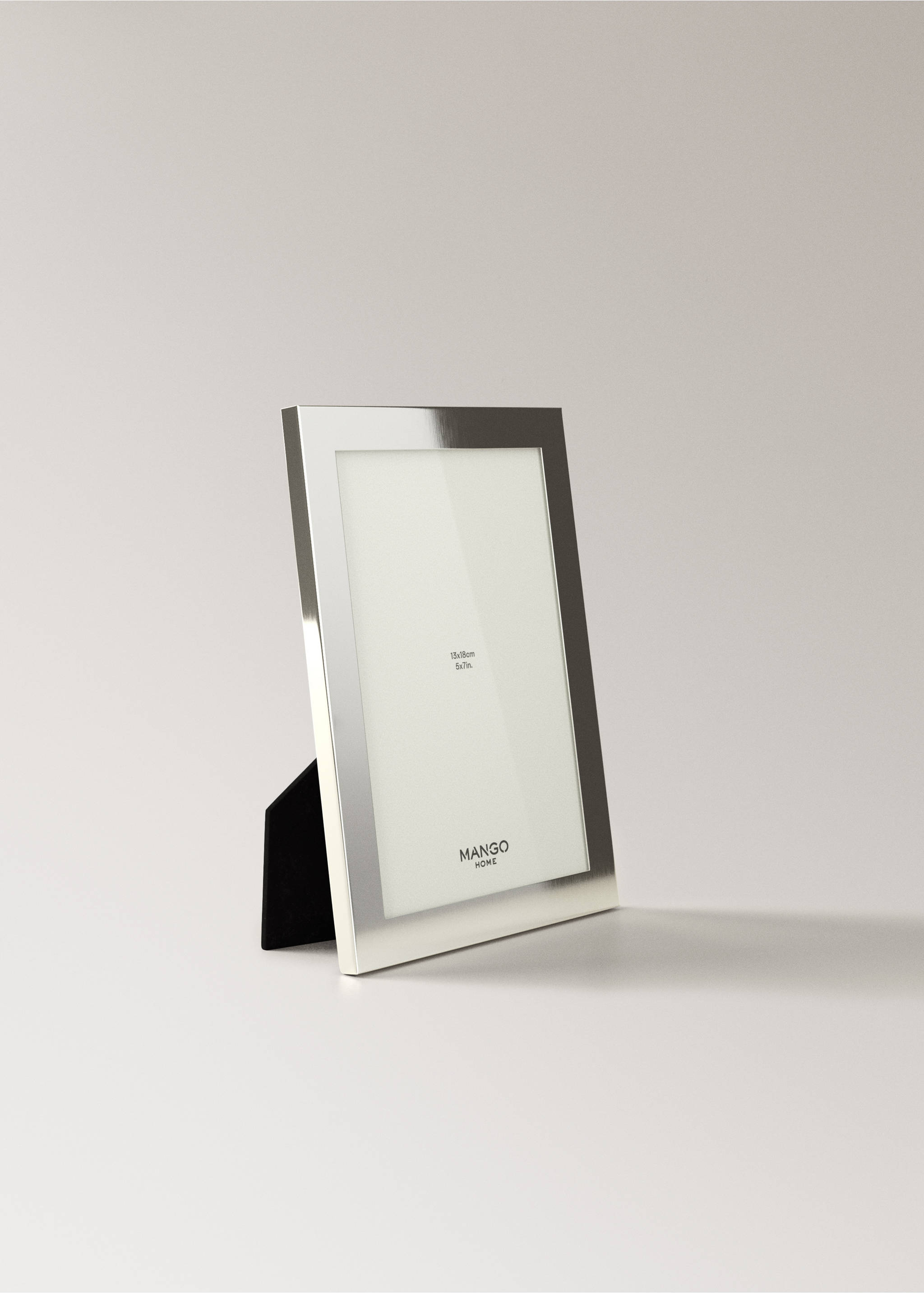 Steel portfolio with lacquered finish - Details of the article 2, Silver. Ref: 37032544-00.