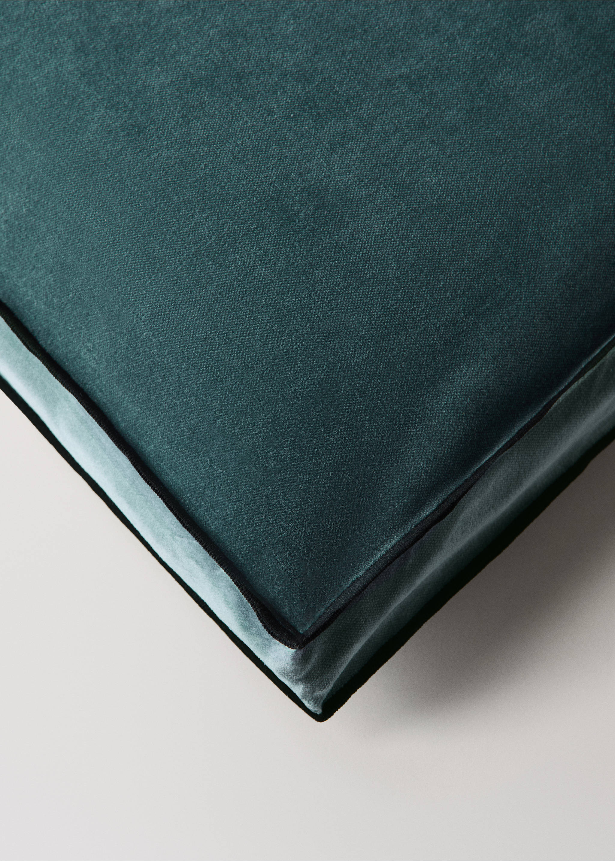 100% cotton velvet cushion cover 45x45 cm - Details of the article 1, Petrol Blue. Ref: 37032550-00.