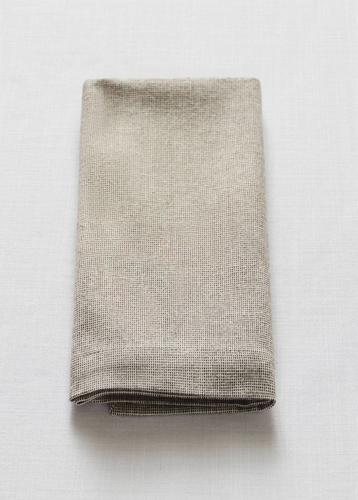 Pack of 2 100% cotton napkins — Brown