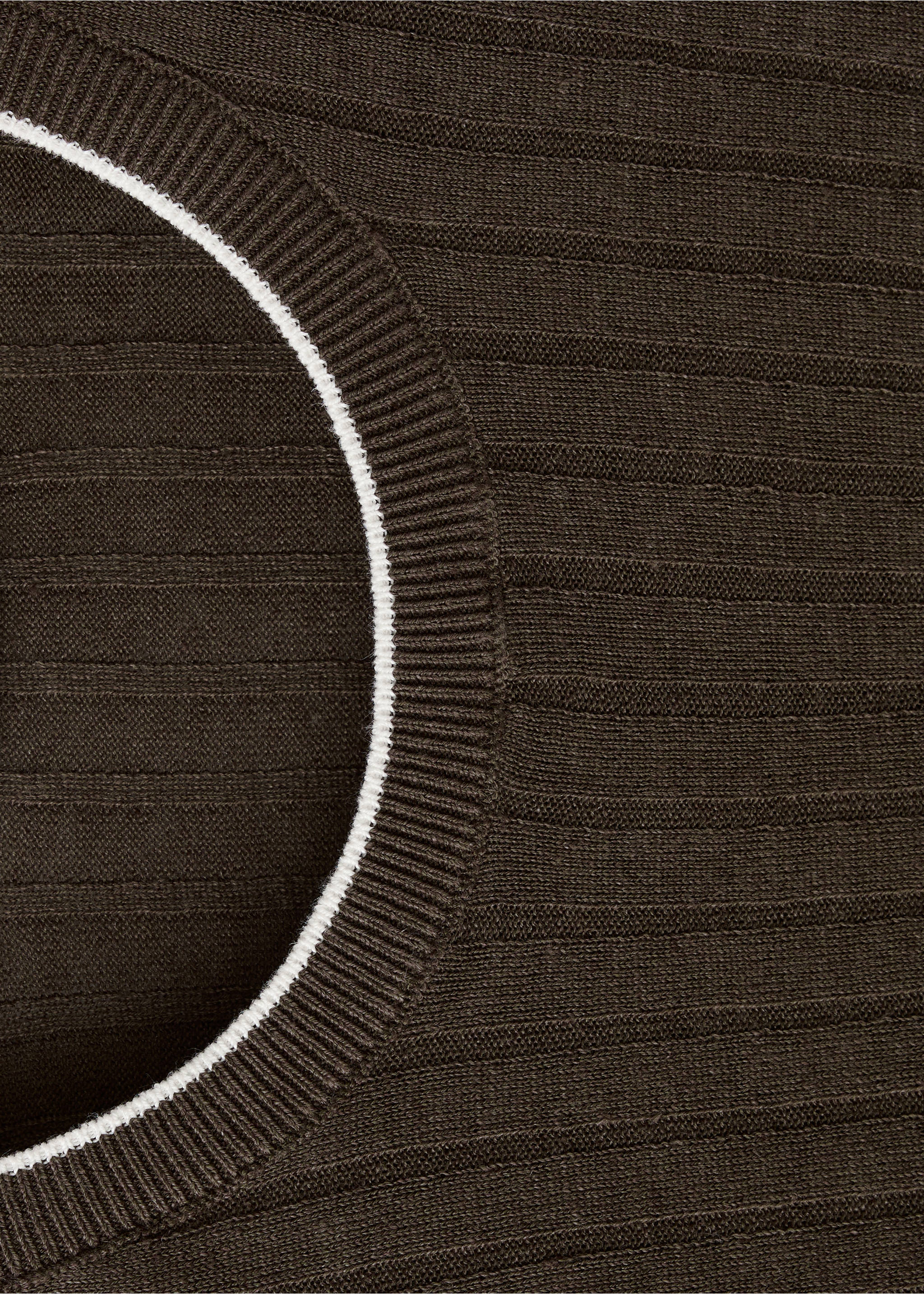 Cotton-linen blend knit T-shirt - Details of the article 8, Brown. Ref: 37032900-00.