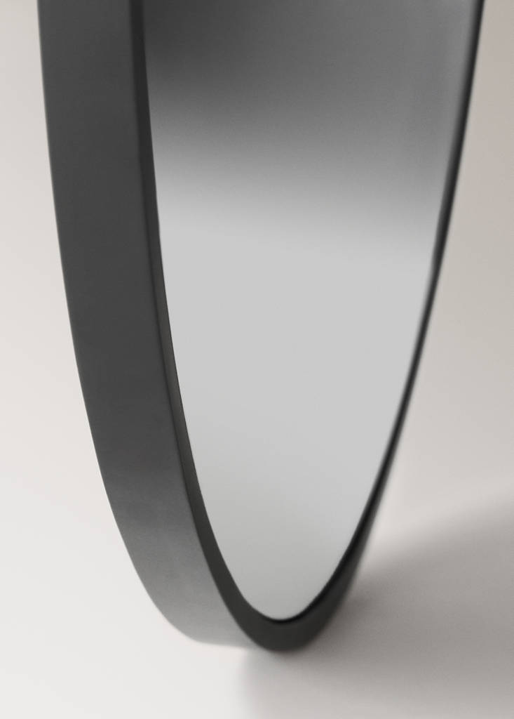 Large round wooden mirror — Black