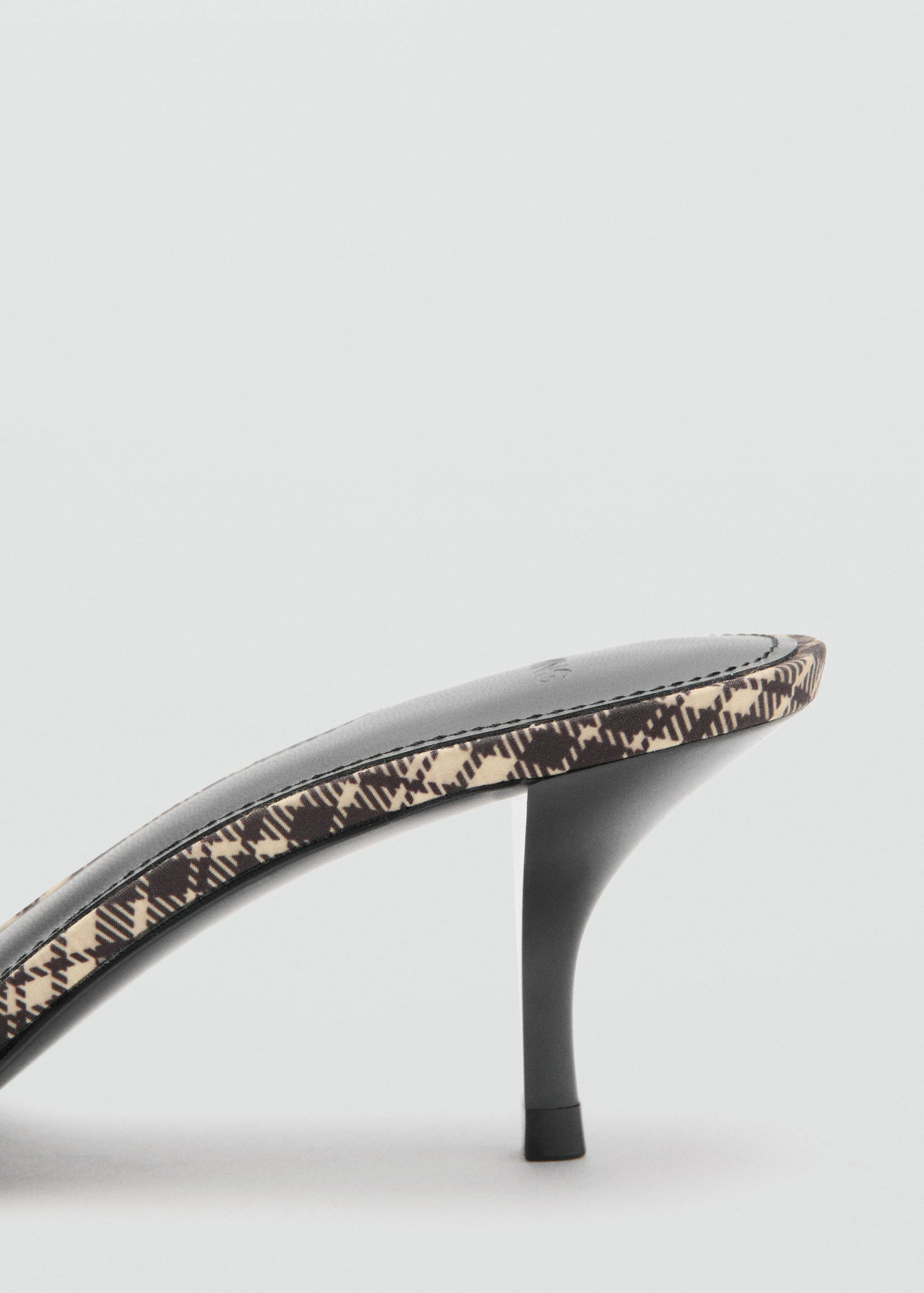 Kitten heel checkered sandals - Details of the article 1