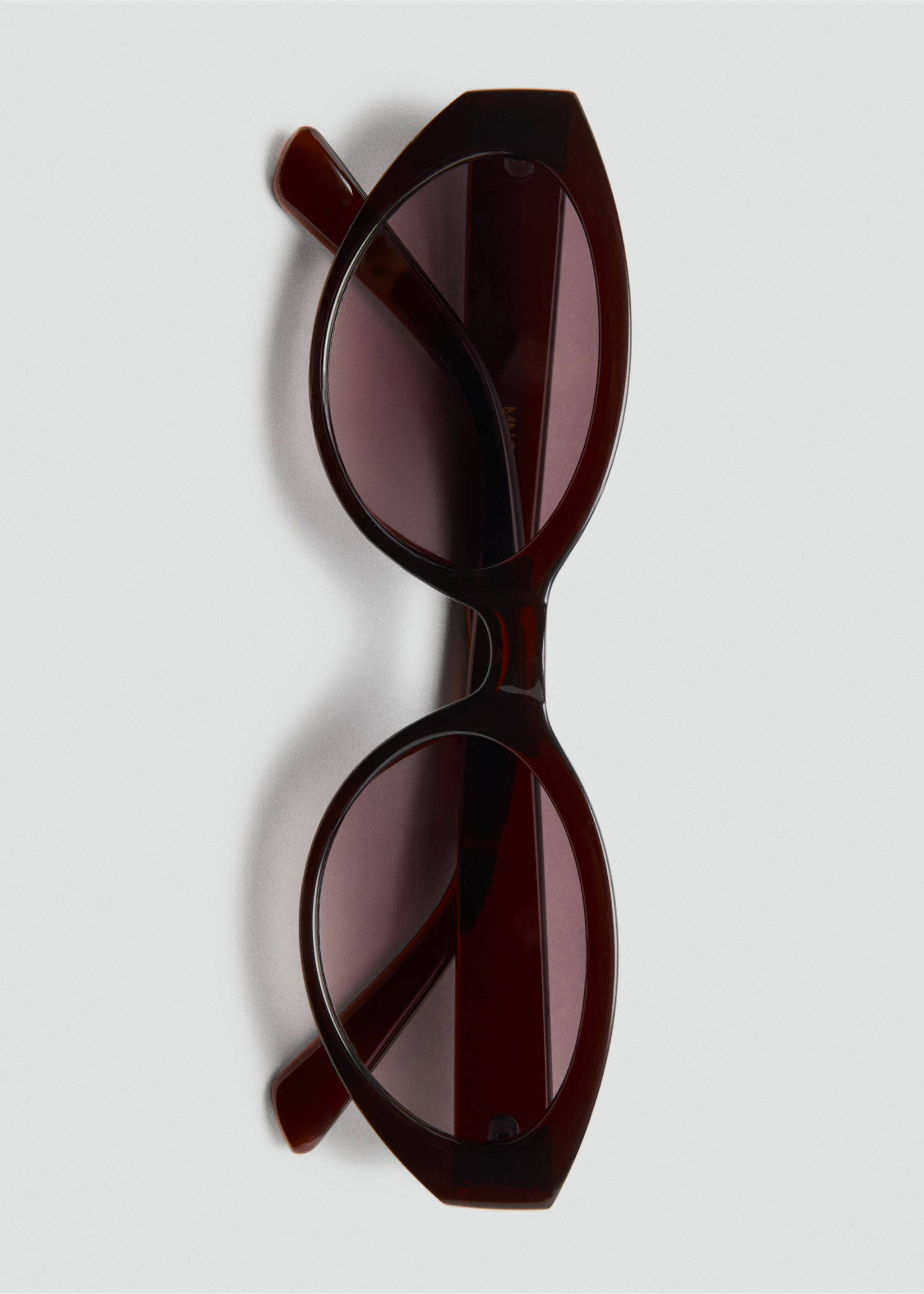 Resin frame sunglasses - Details of the article 2, Brown. Ref: 37032921-00.