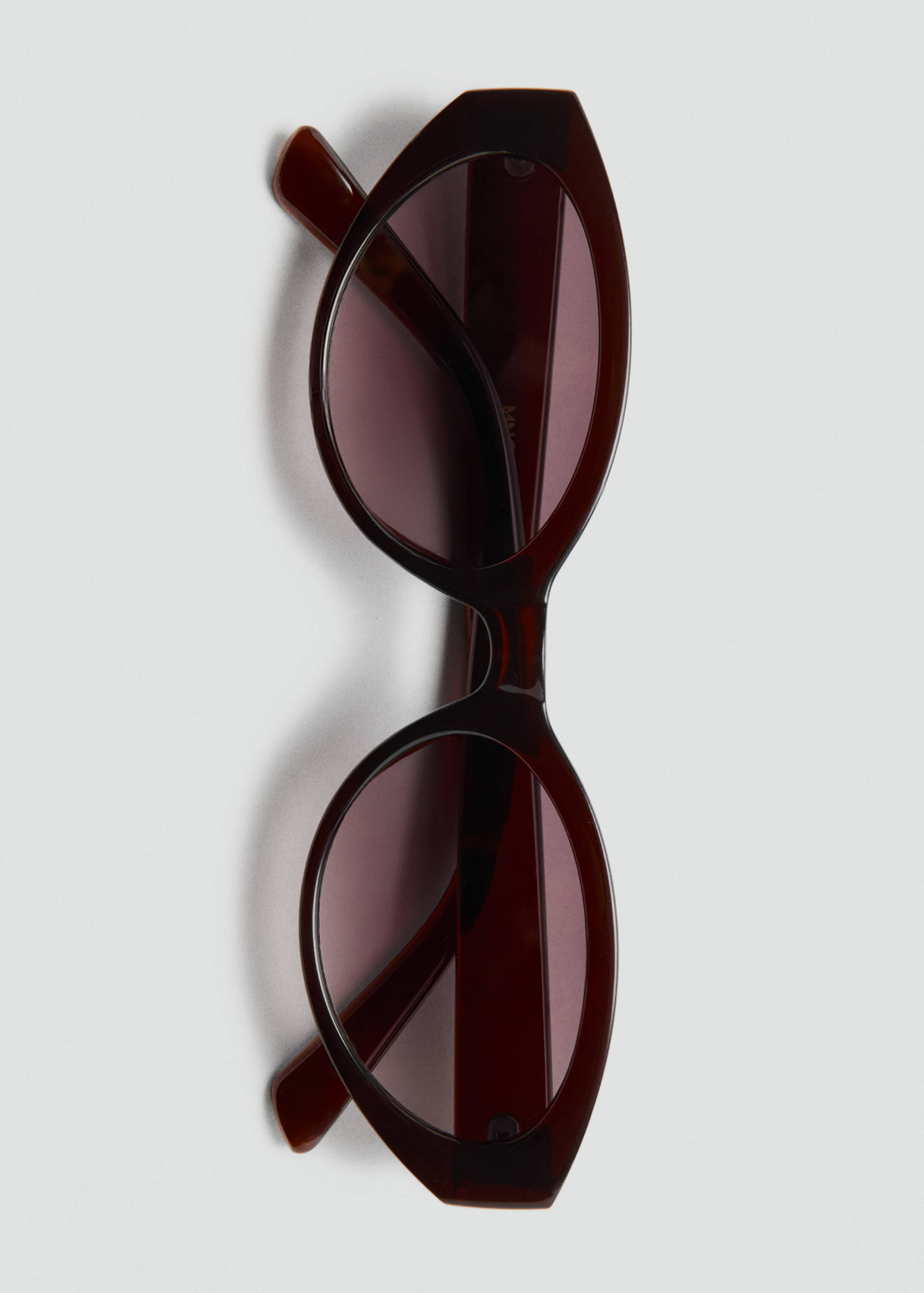 Resin frame sunglasses - Details of the article 2