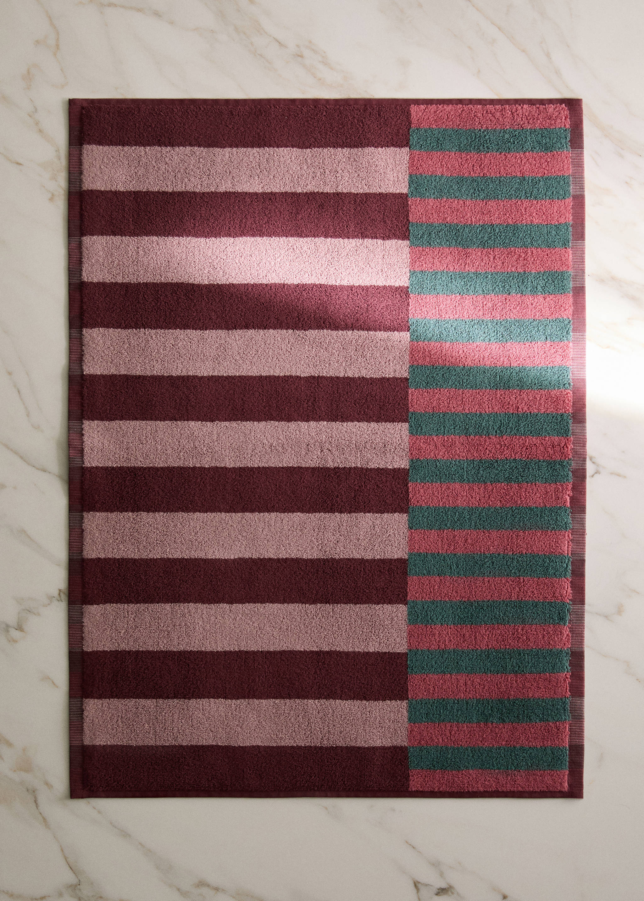 Cotton striped bath rug - General plane
