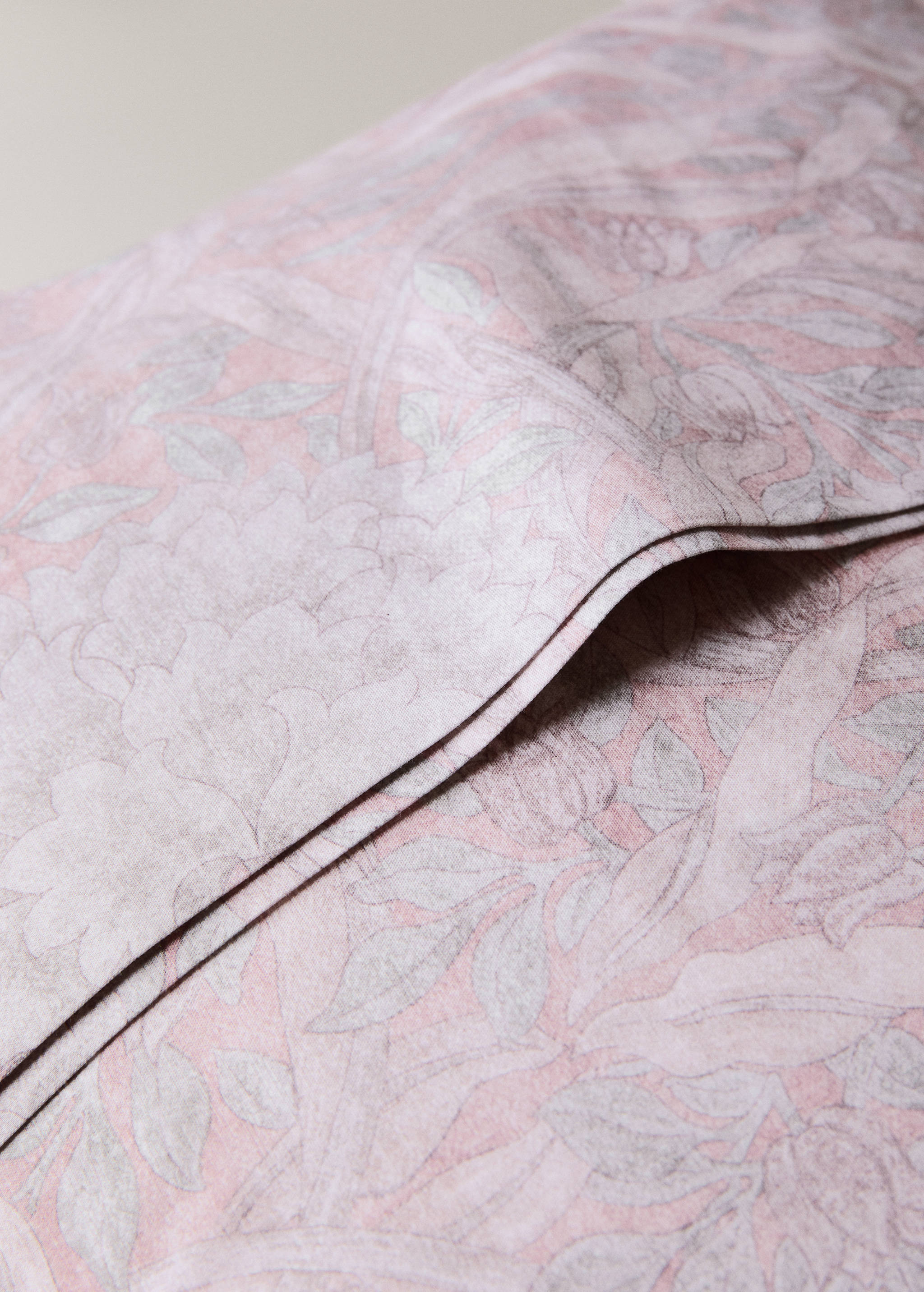 Decorative floral print 200 thread count percale cotton pillow cover - Details of the article 2