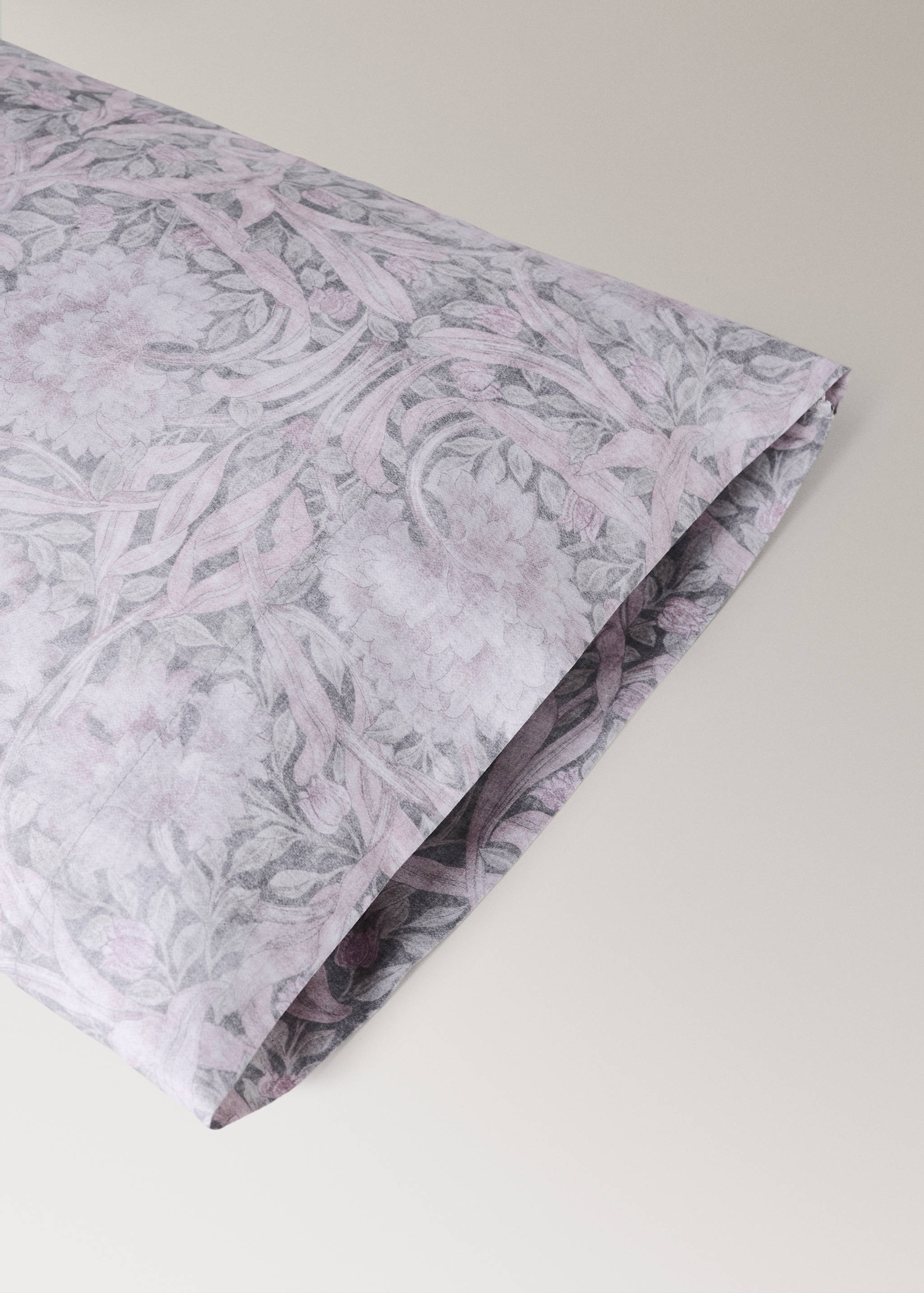Decorative floral print 200 thread count percale cotton pillow cover - Details of the article 2