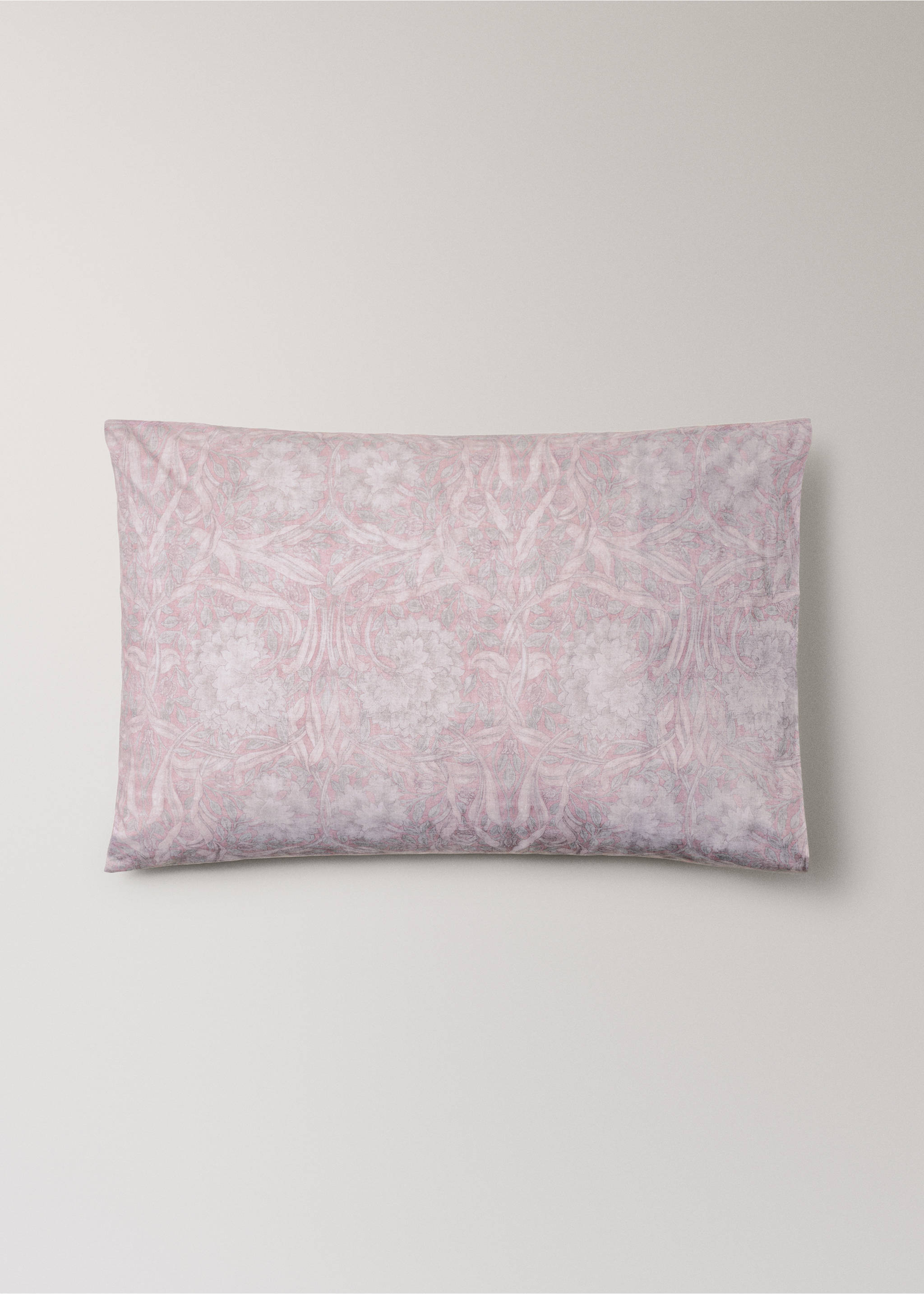 Two 200 thread count cotton percale pillowcases with floral print 50x75 cm - Article without model, Pale Pink. Ref: 37032946-00.