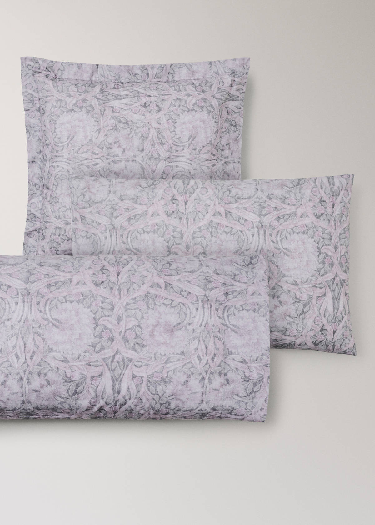 Two 200 thread count cotton percale pillowcases with floral print 50x75 cm — Dark Grey