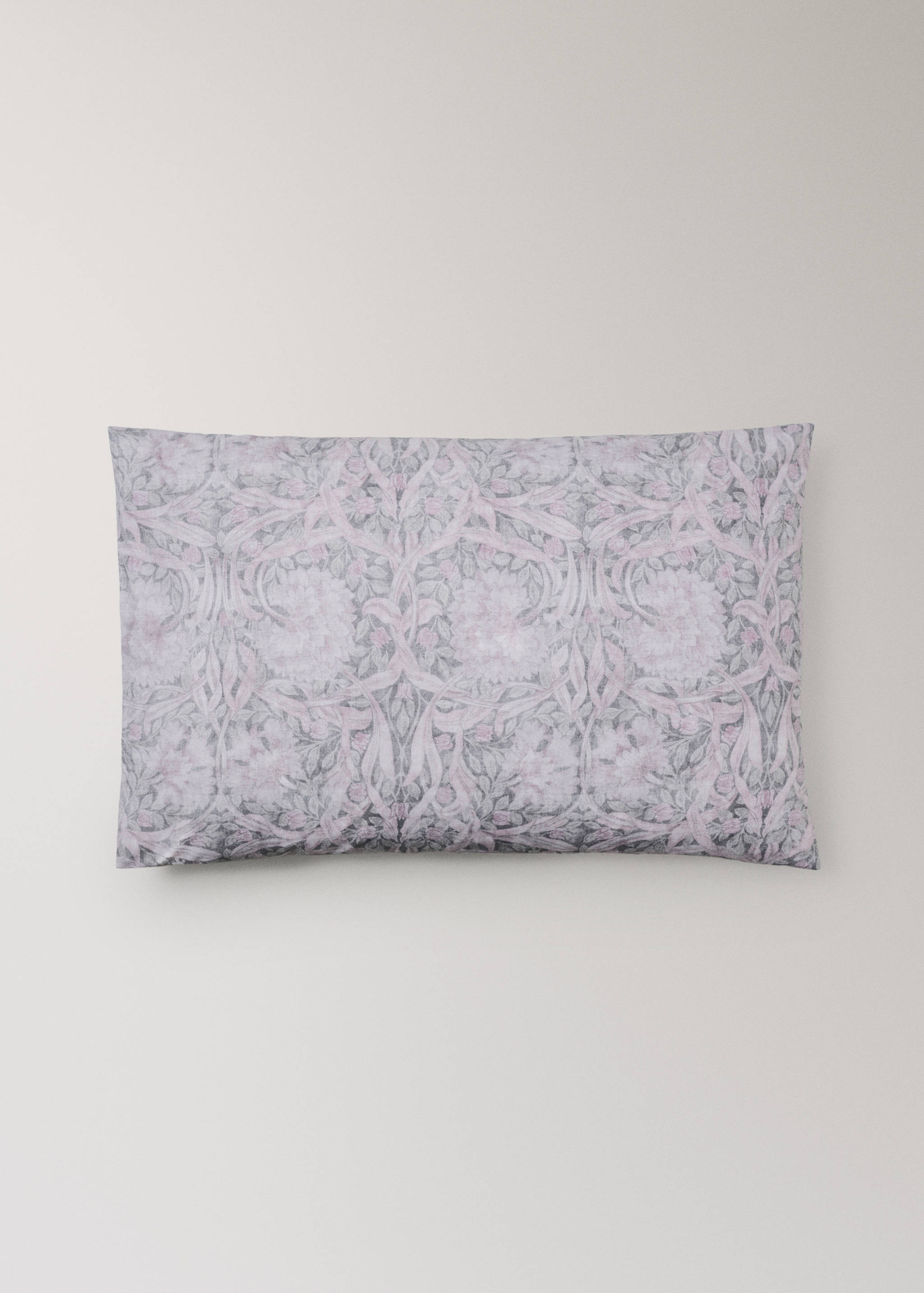 Two 200 thread count cotton percale pillowcases with floral print 50x75 cm - Article without model