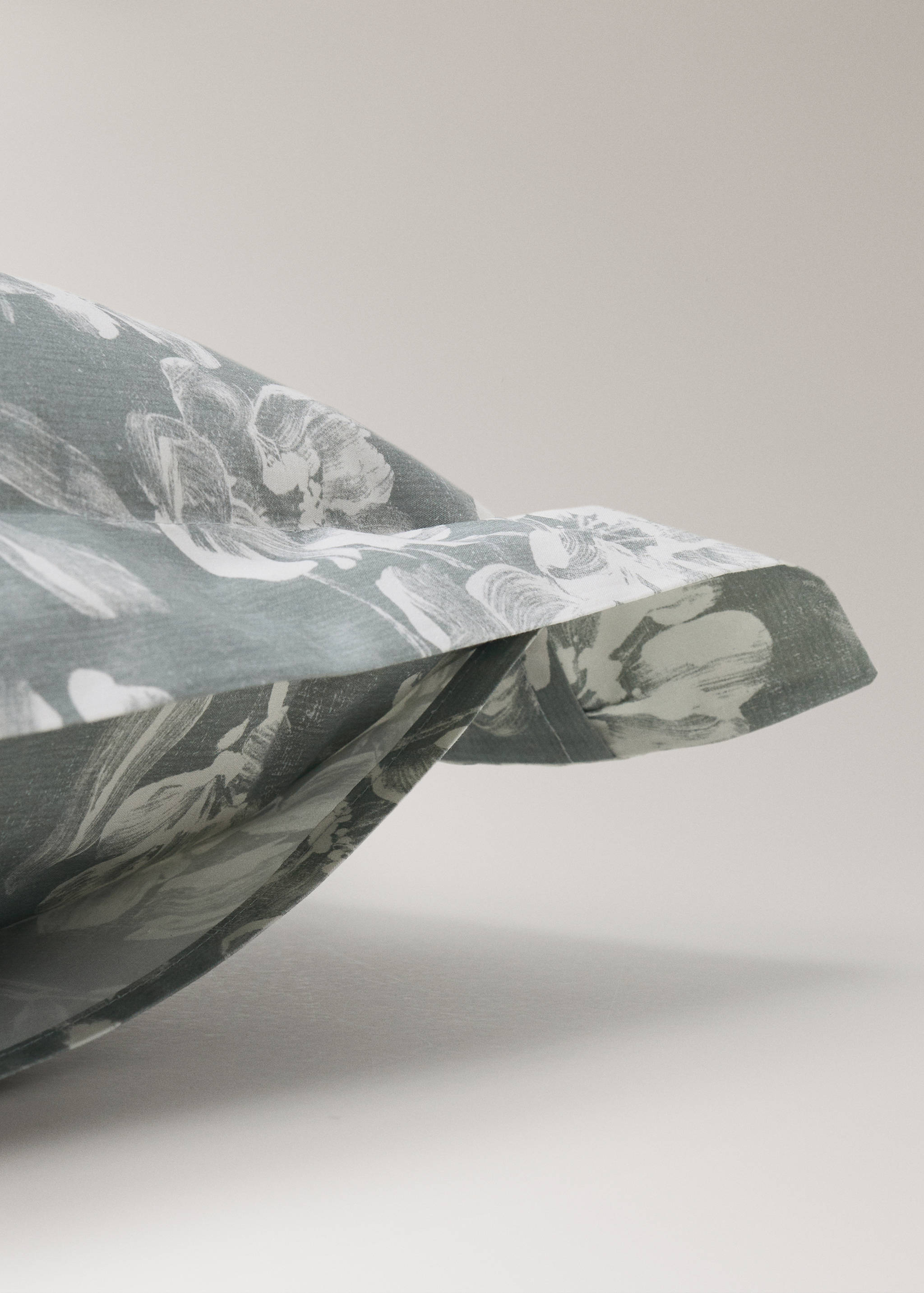 Pack of 2 floral print cotton percale pillowcases - Details of the article 2