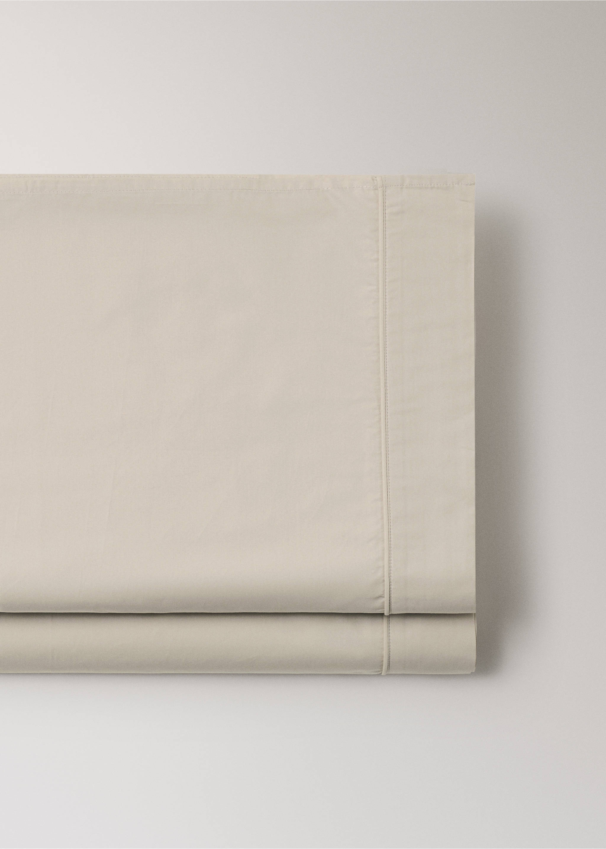 500-thread-count percale cotton top sheet with raw-edge finish, 180/200 bed - Details of the article 2, Sand. Ref: 37032982-00.