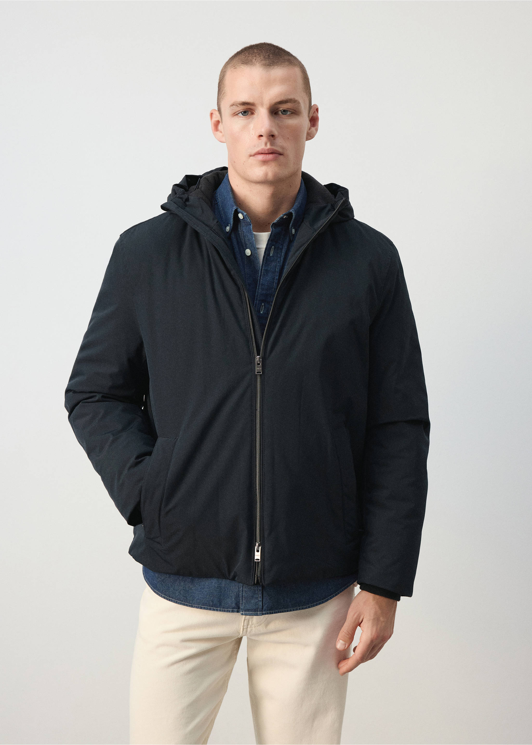 Blouson technique à capuche imperméable - Plan moyen, Bleu nuit. Ref: 37033274-00.