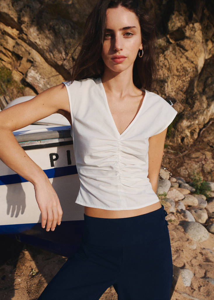 Gathered 100% cotton top — Off White