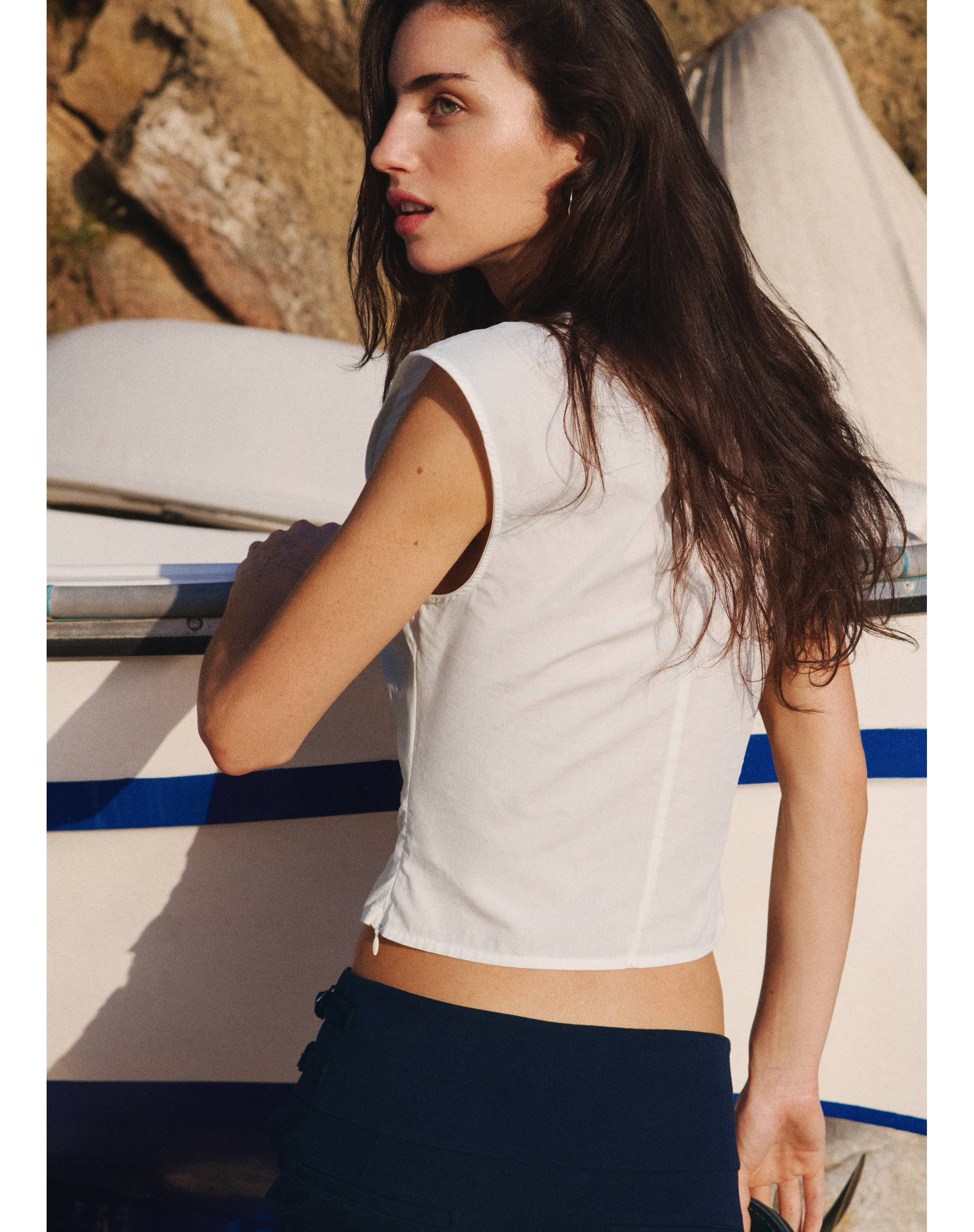 Gathered 100% cotton top - Reverse of the article