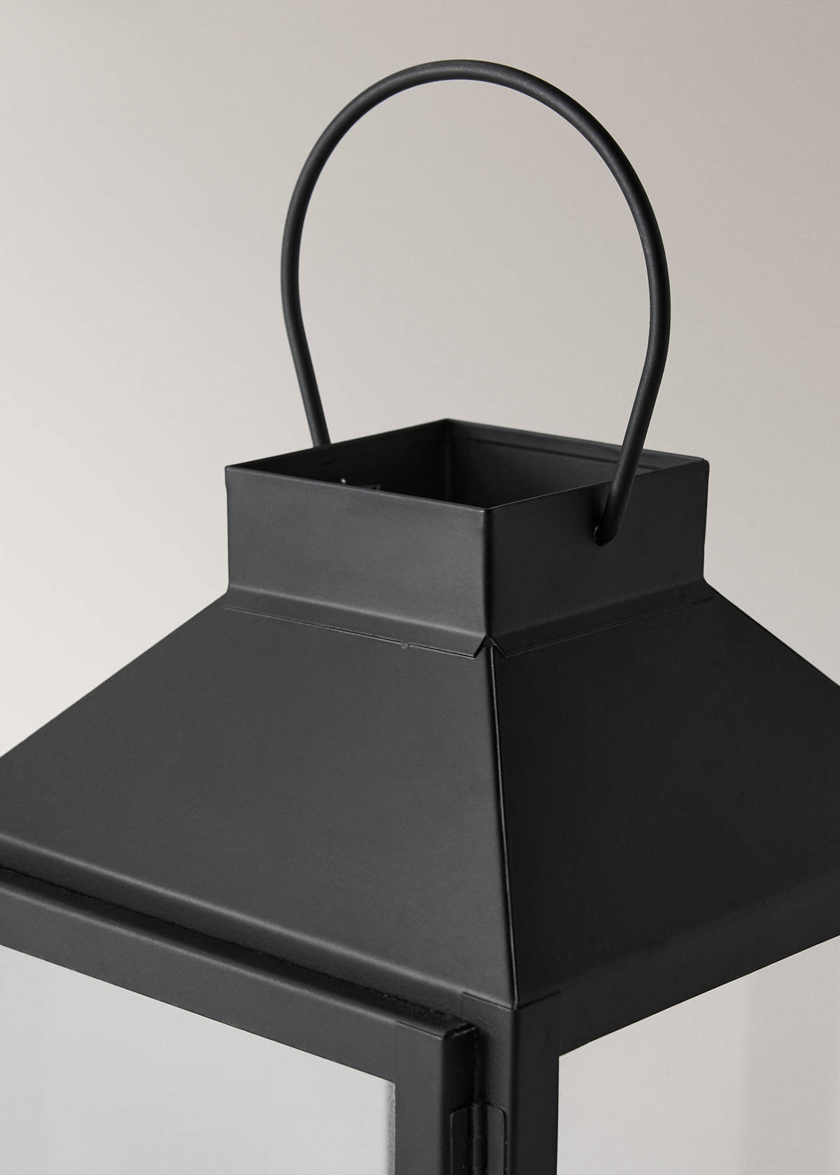 Medium decorative candle holder — Black
