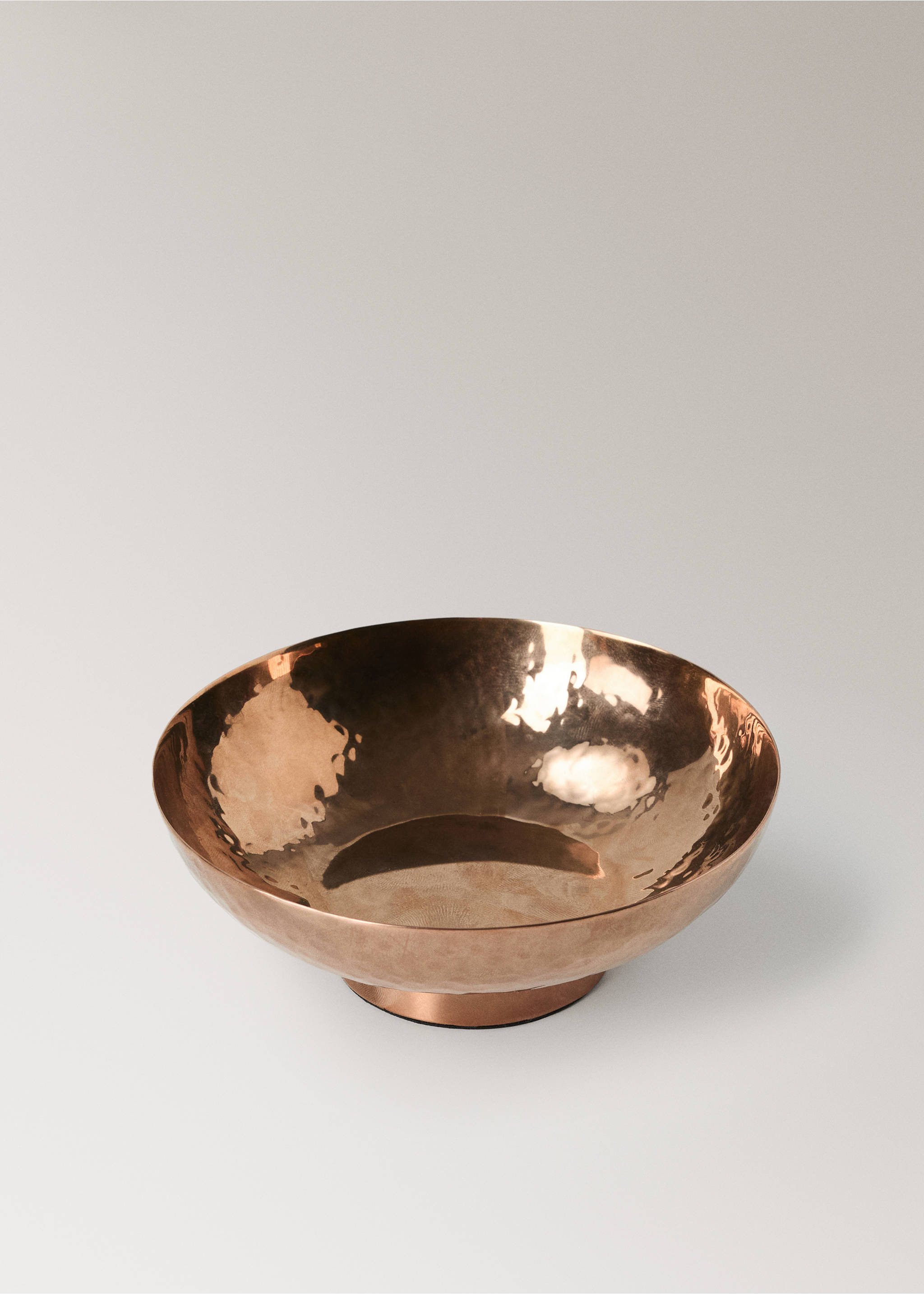 Small embossed stainless steel bowl - Details of the article 1, Copper. Ref: 37033300-00.