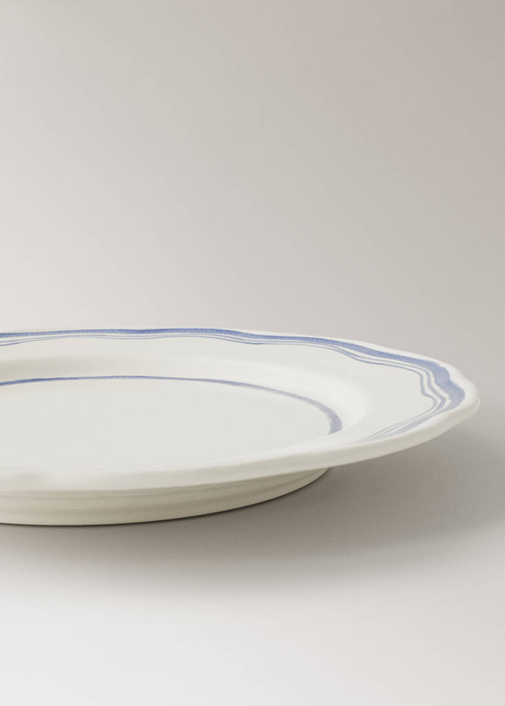 Large hand-painted stoneware dinner plate — Blue