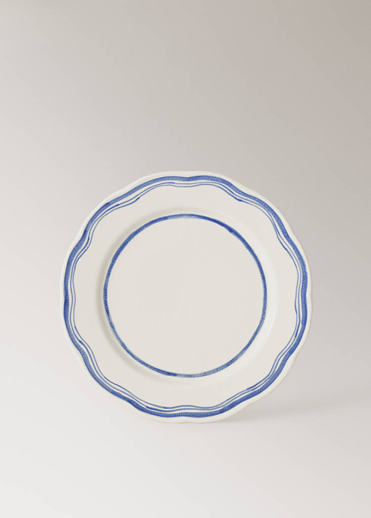 Large hand-painted stoneware dinner plate — Blue