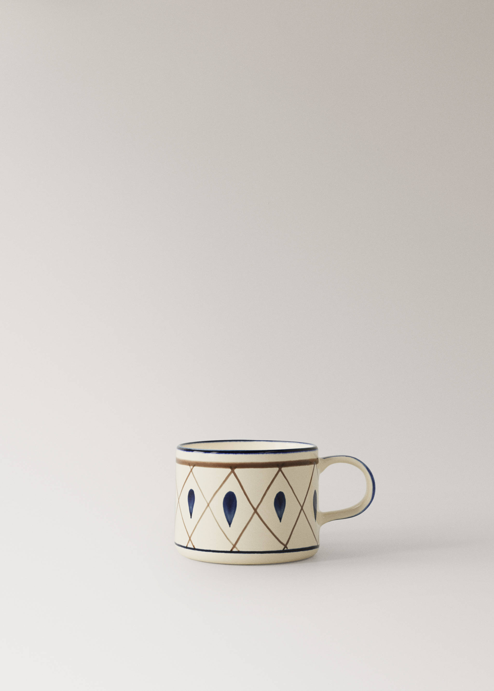 Hand-painted stoneware mug - Article without model