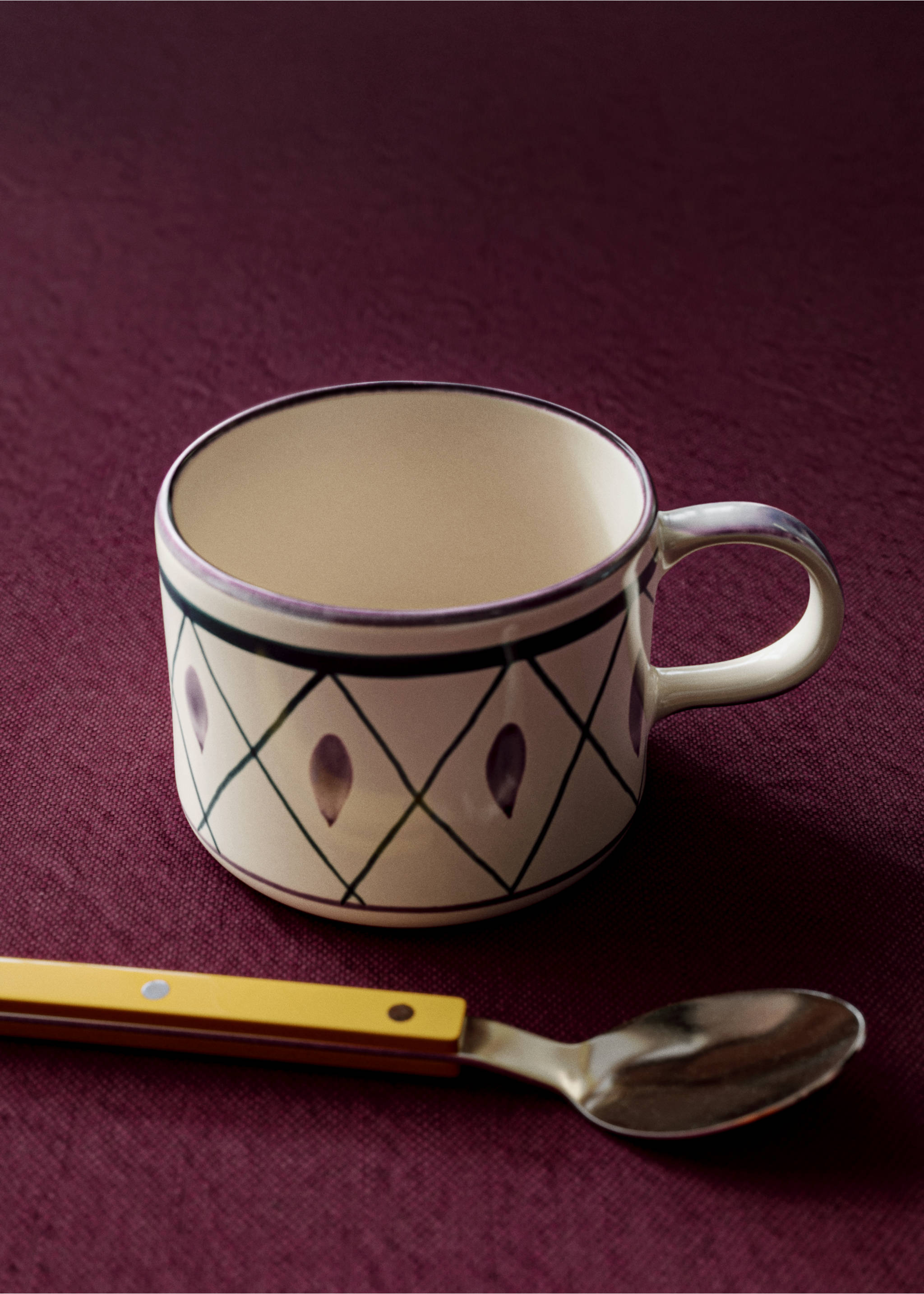 Hand-painted stoneware mug - General plane, Petrol Blue. Ref: 37033311-00.