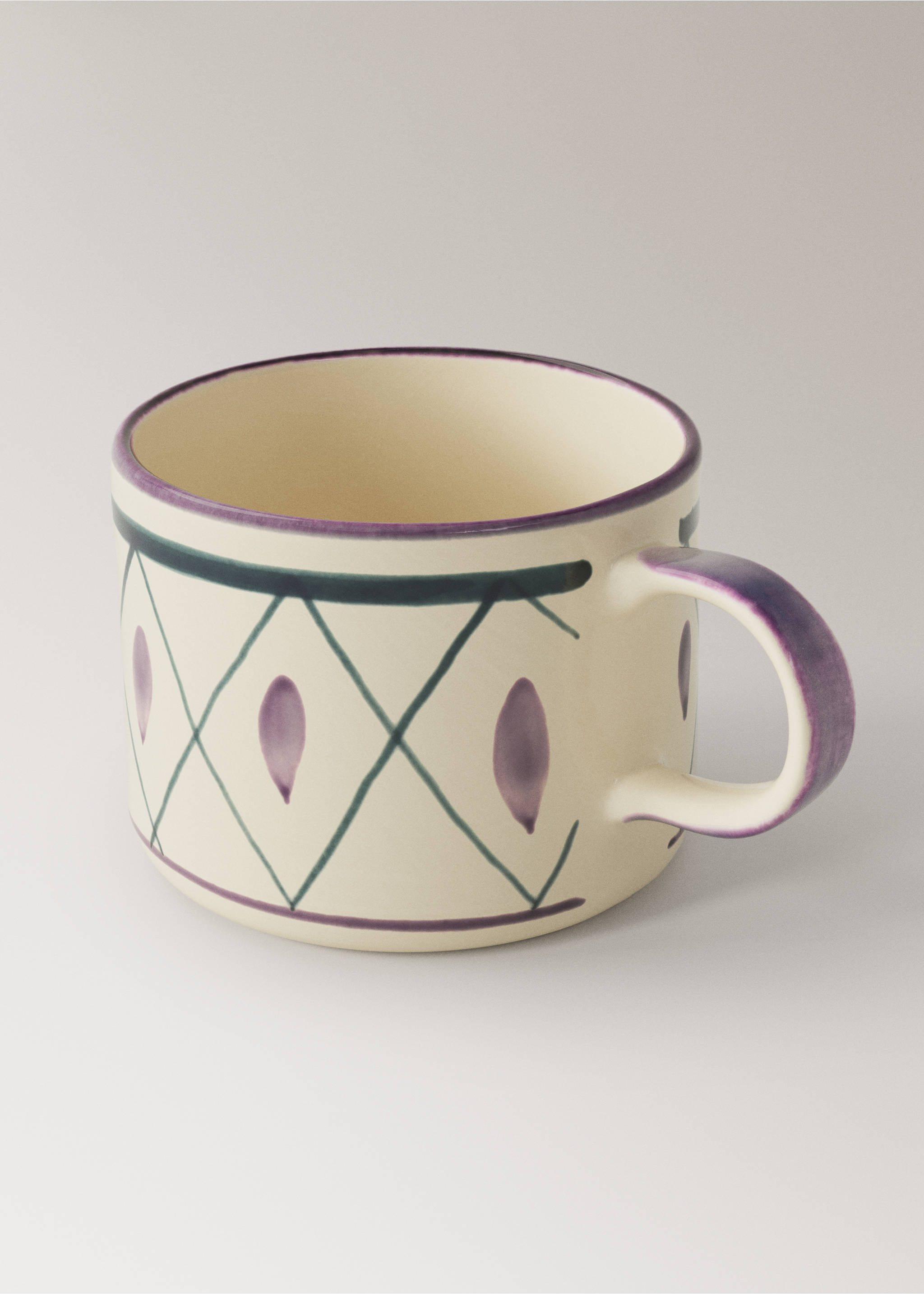 Hand-painted stoneware mug - Details of the article 2, Petrol Blue. Ref: 37033311-00.
