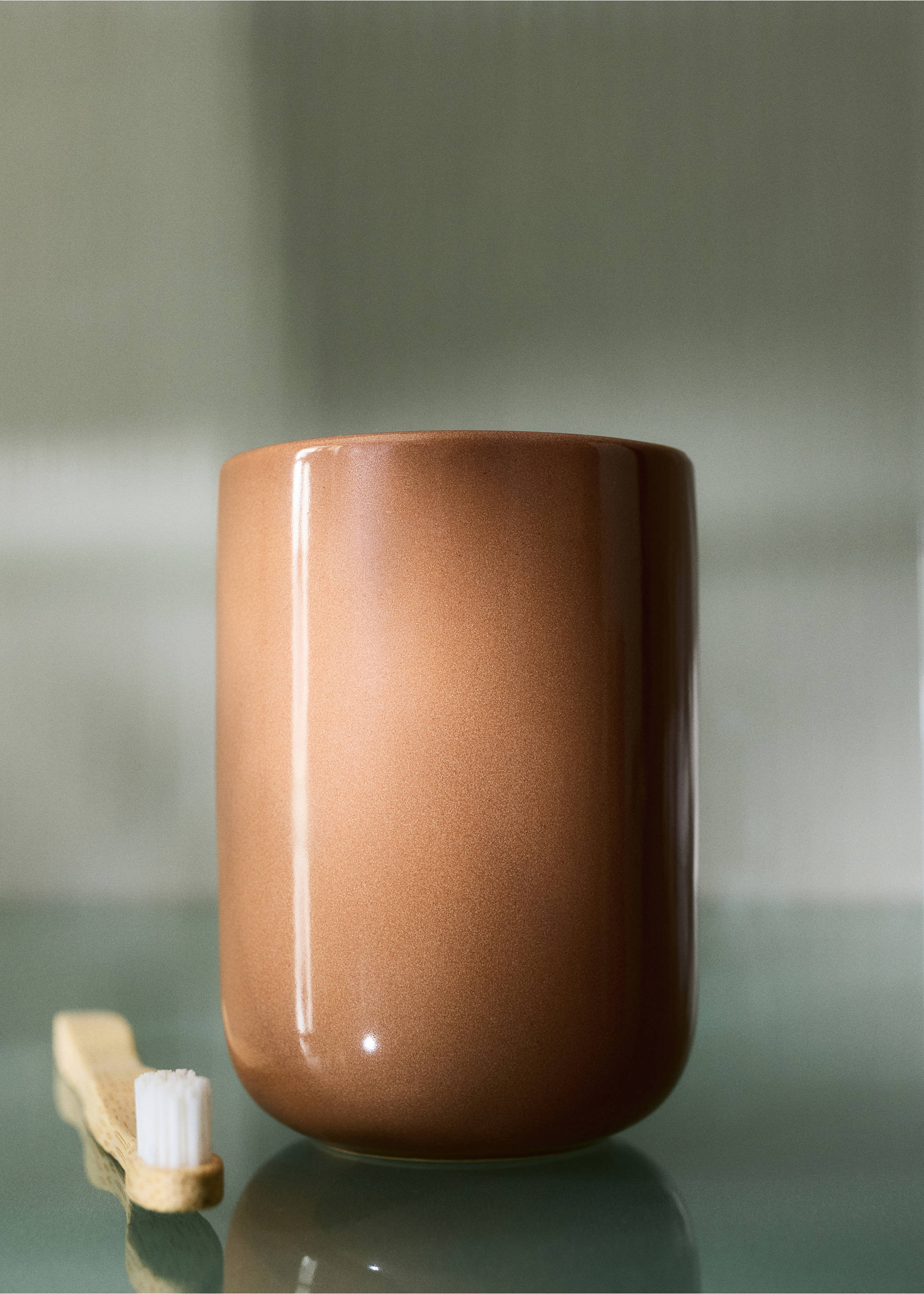 Stoneware toothbrush tumbler - General plane, Burnt Orange. Ref: 37033859-00.