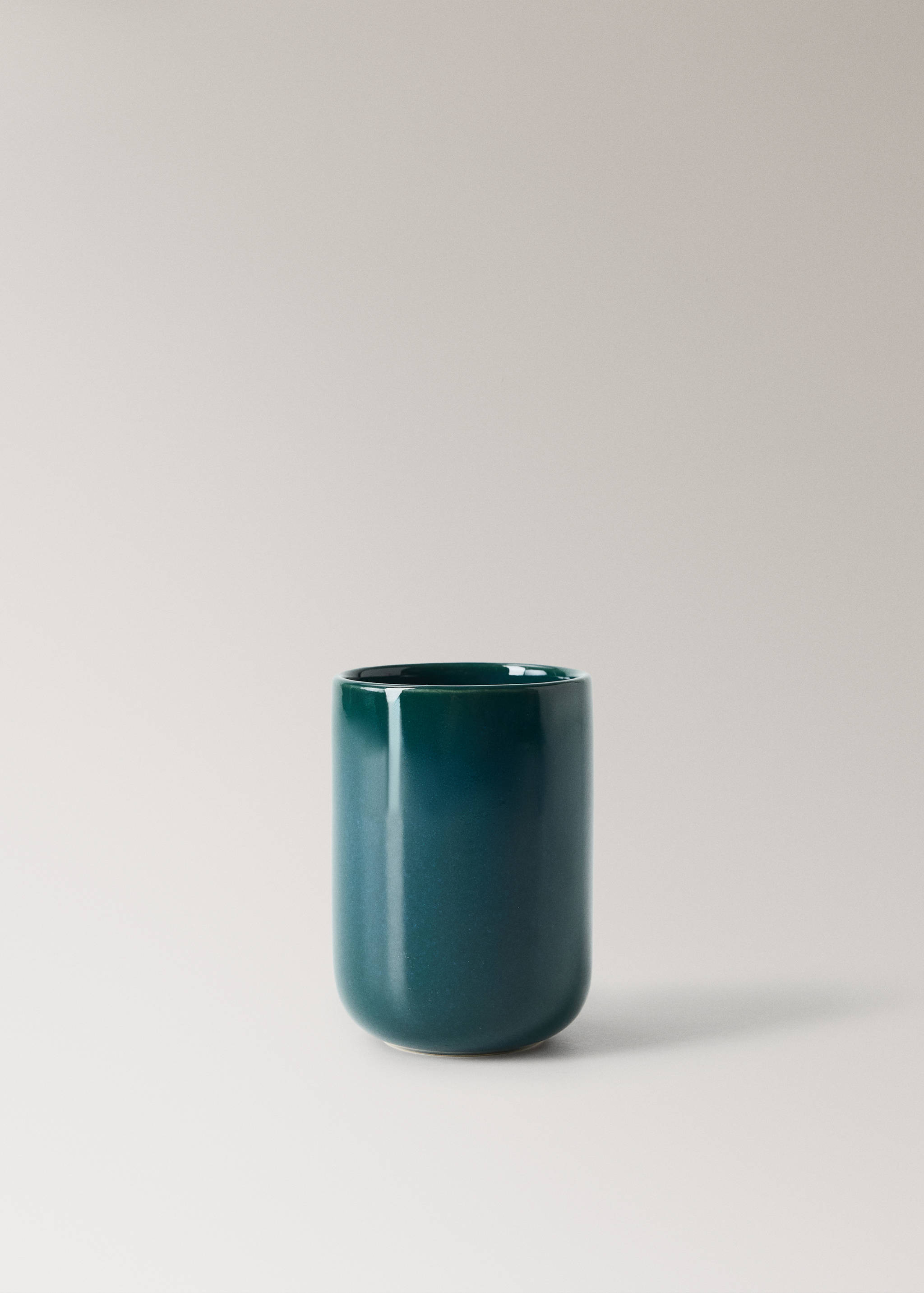 Stoneware toothbrush tumbler - Article without model