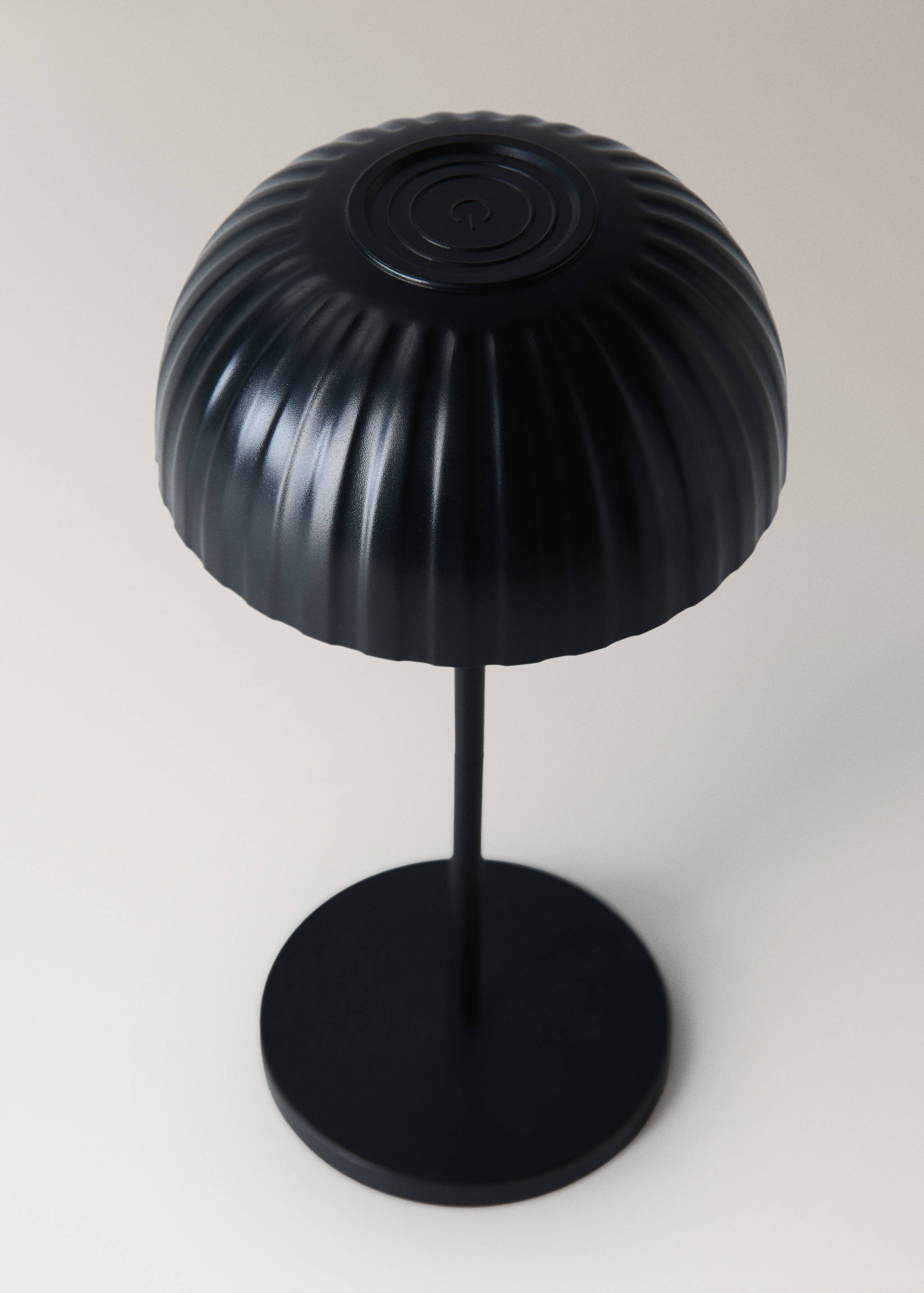 Lampe à base ronde - Détail de l'article 1