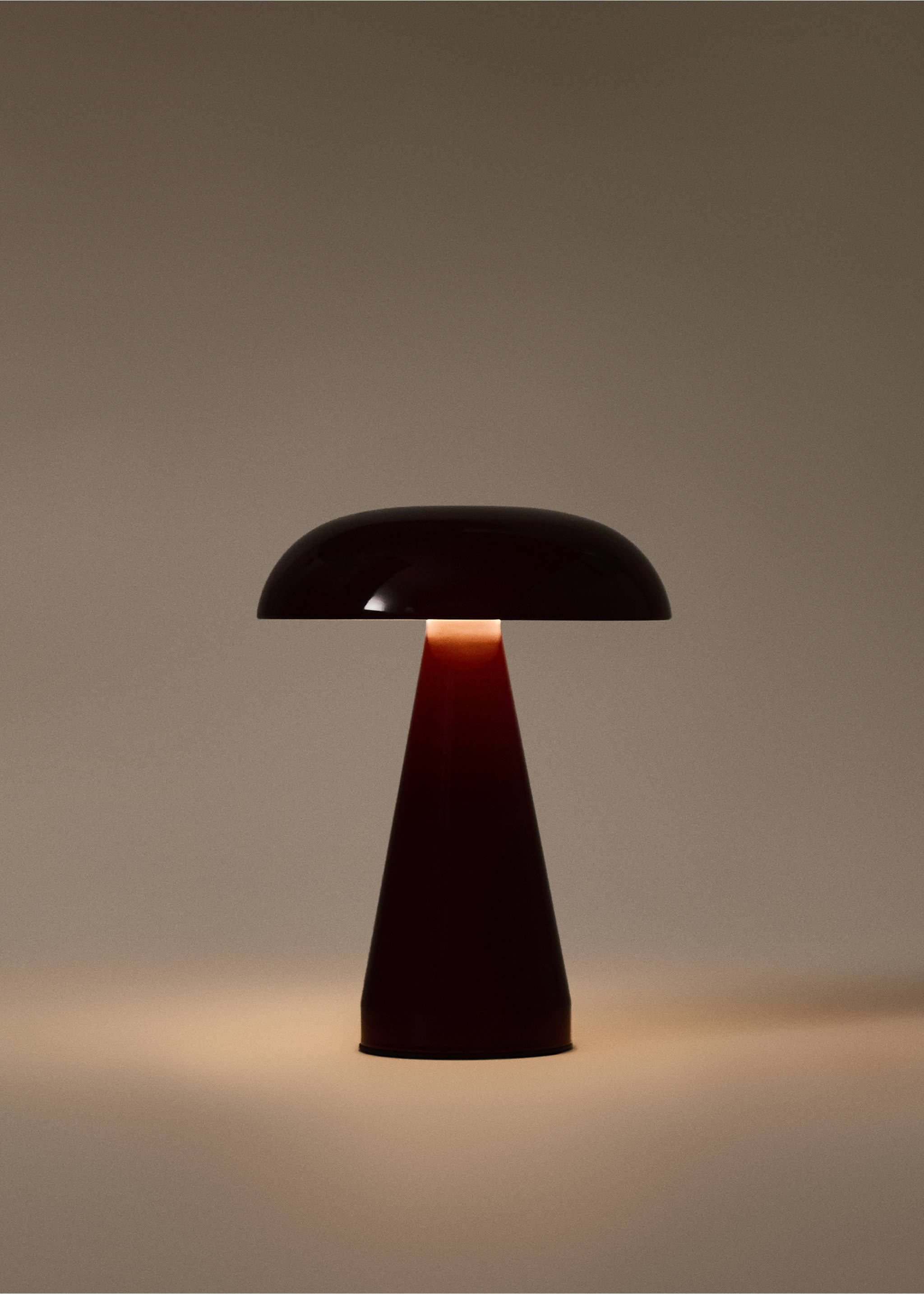 Dark burgundy table lamp with a glossy mushroom-shaped shade and conical base., Brown. Ref: 37033864-00.
