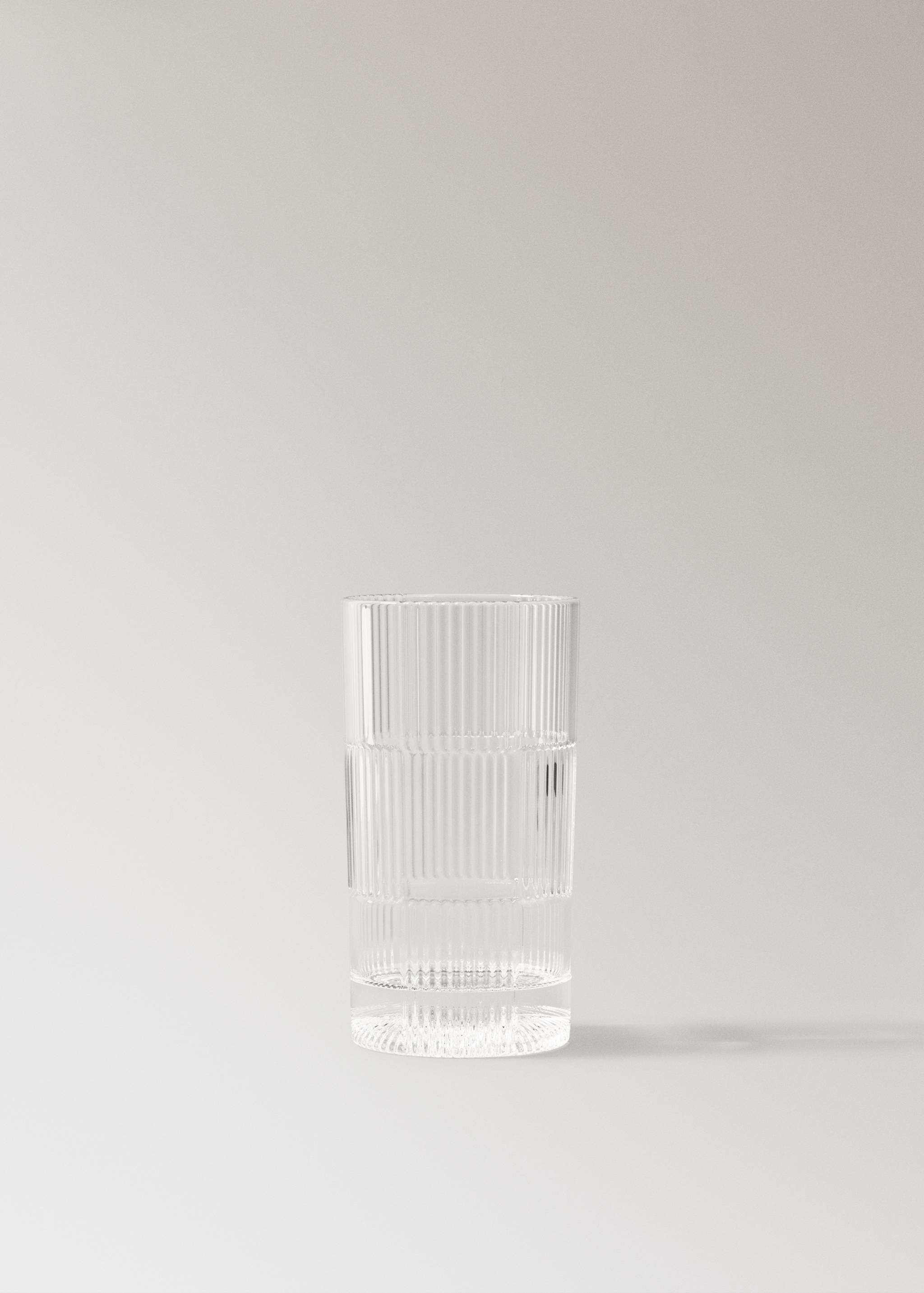 Glass tumbler with embossed stripes - Article without model