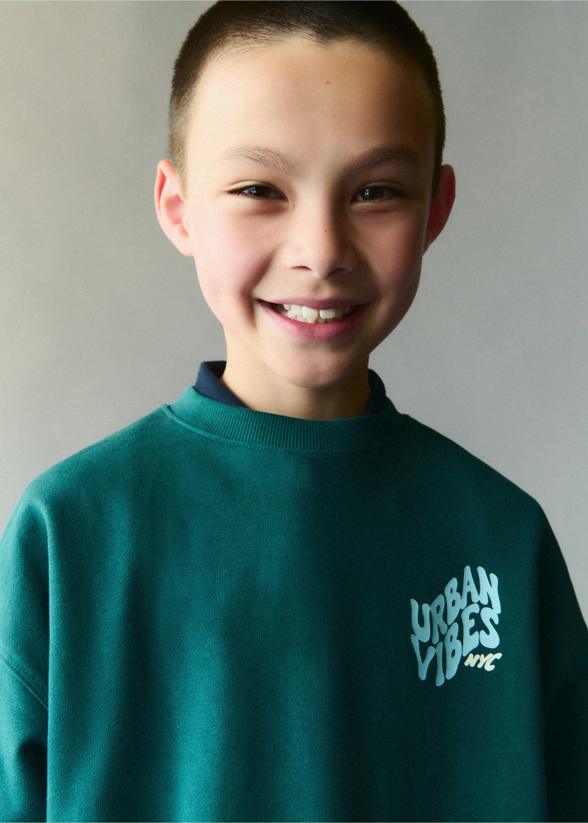 Balloon fit printed sweatshirt - Details of the article 5, Green. Ref: 37033876-00.
