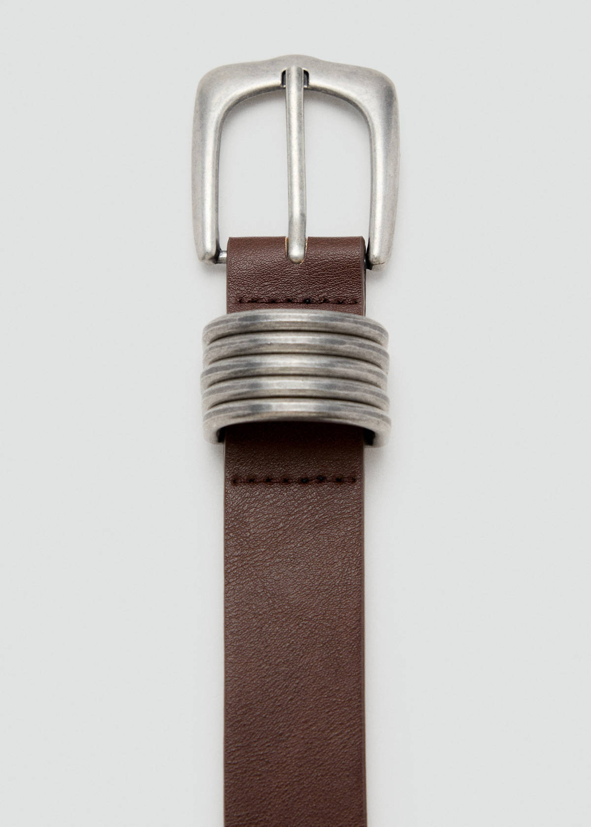 Belt with metal belt loops — Brown