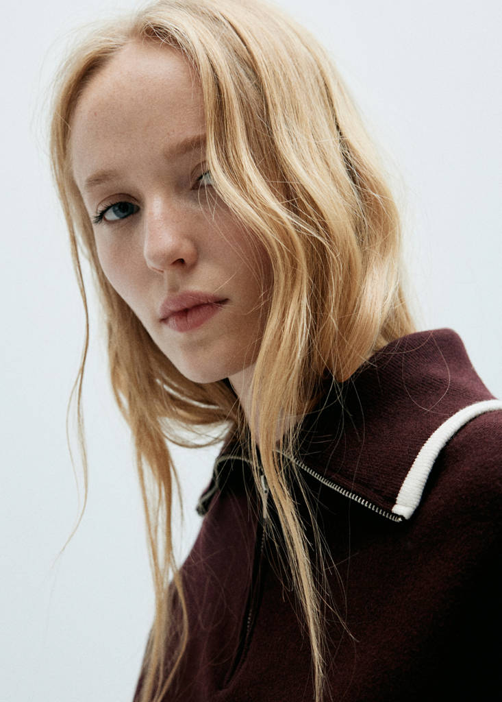 Polo neck jumper with contrasting stripe — Chocolate
