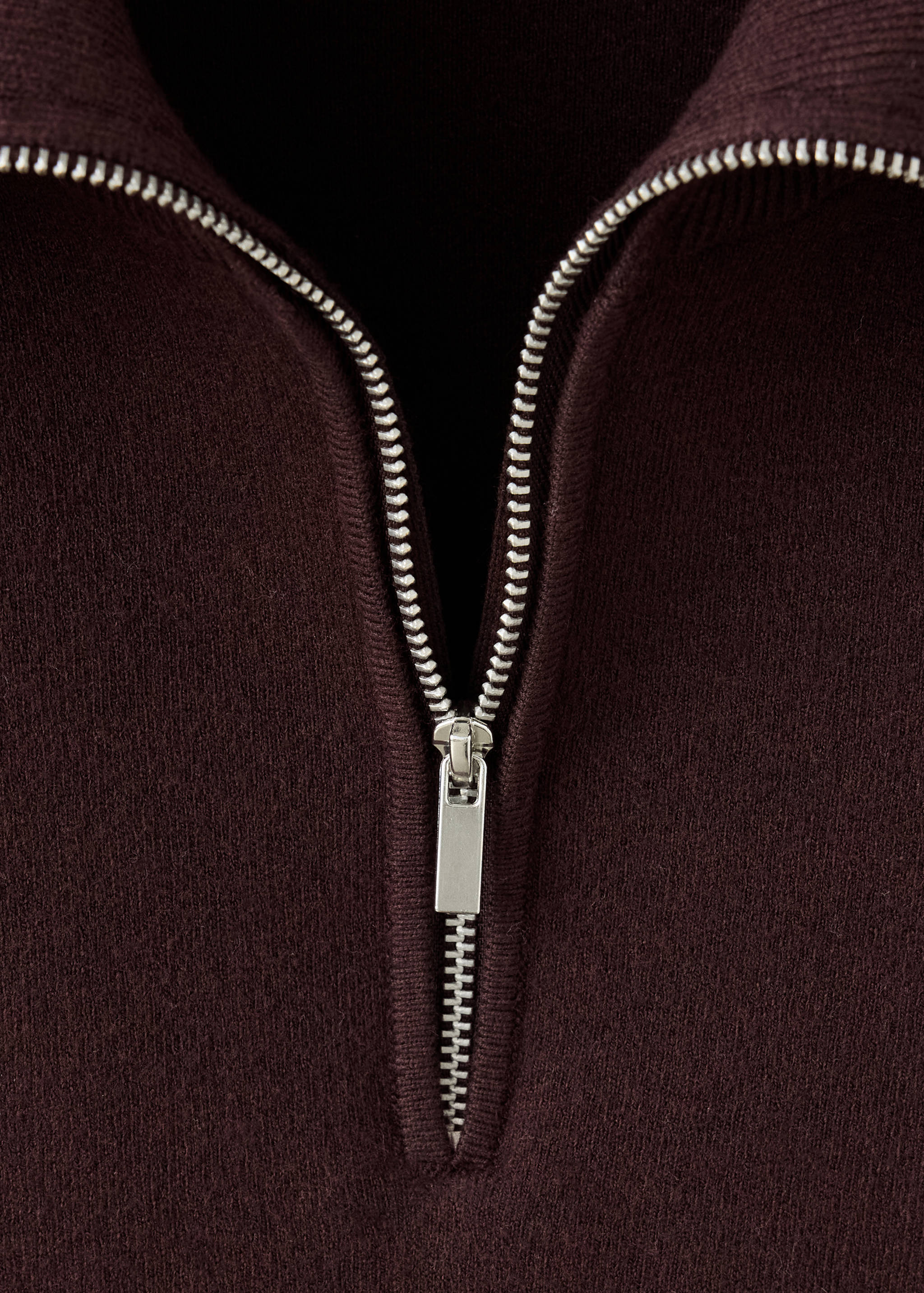 Polo neck jumper with contrasting stripe - Details of the article 8