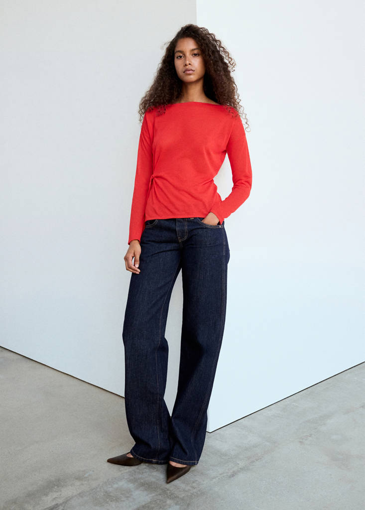 Fine knit bow jumper — Red