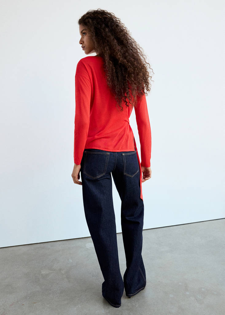 Fine knit bow jumper — Red
