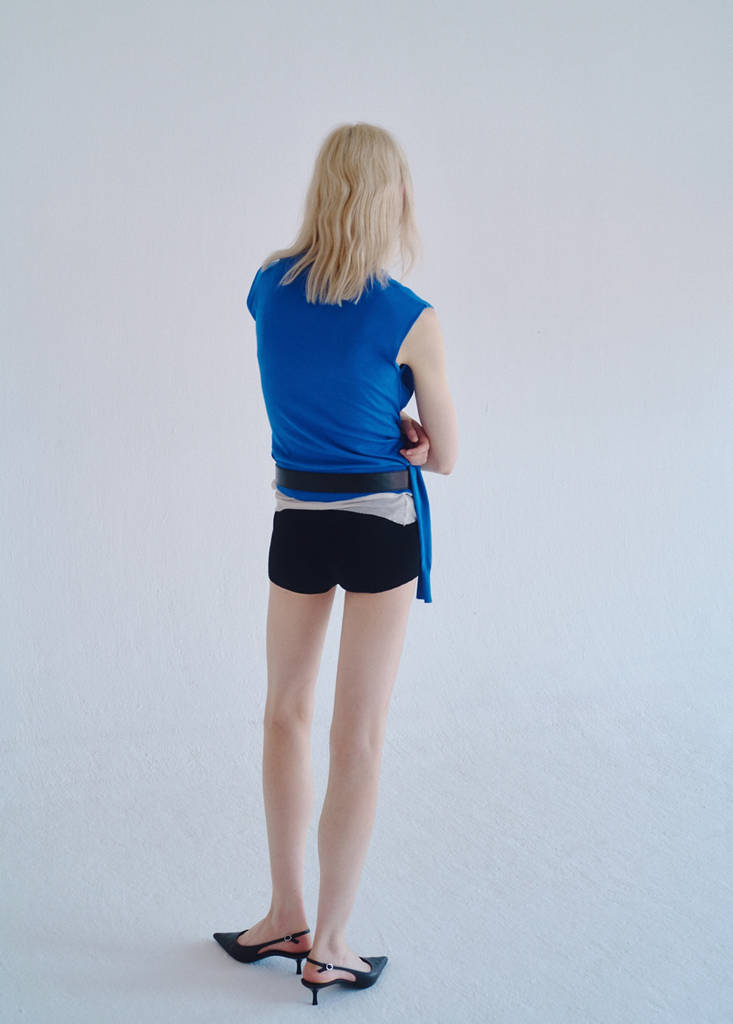 Knit gilet with knot detail — Blue