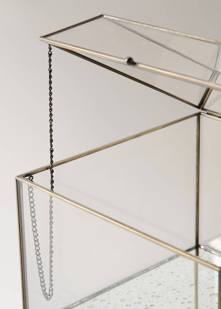 Medium metal-edged box — Gold