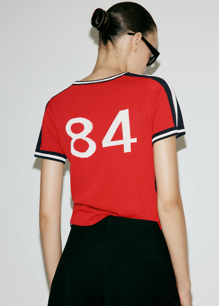 Short-sleeved sweater with contrasting stripes — Red