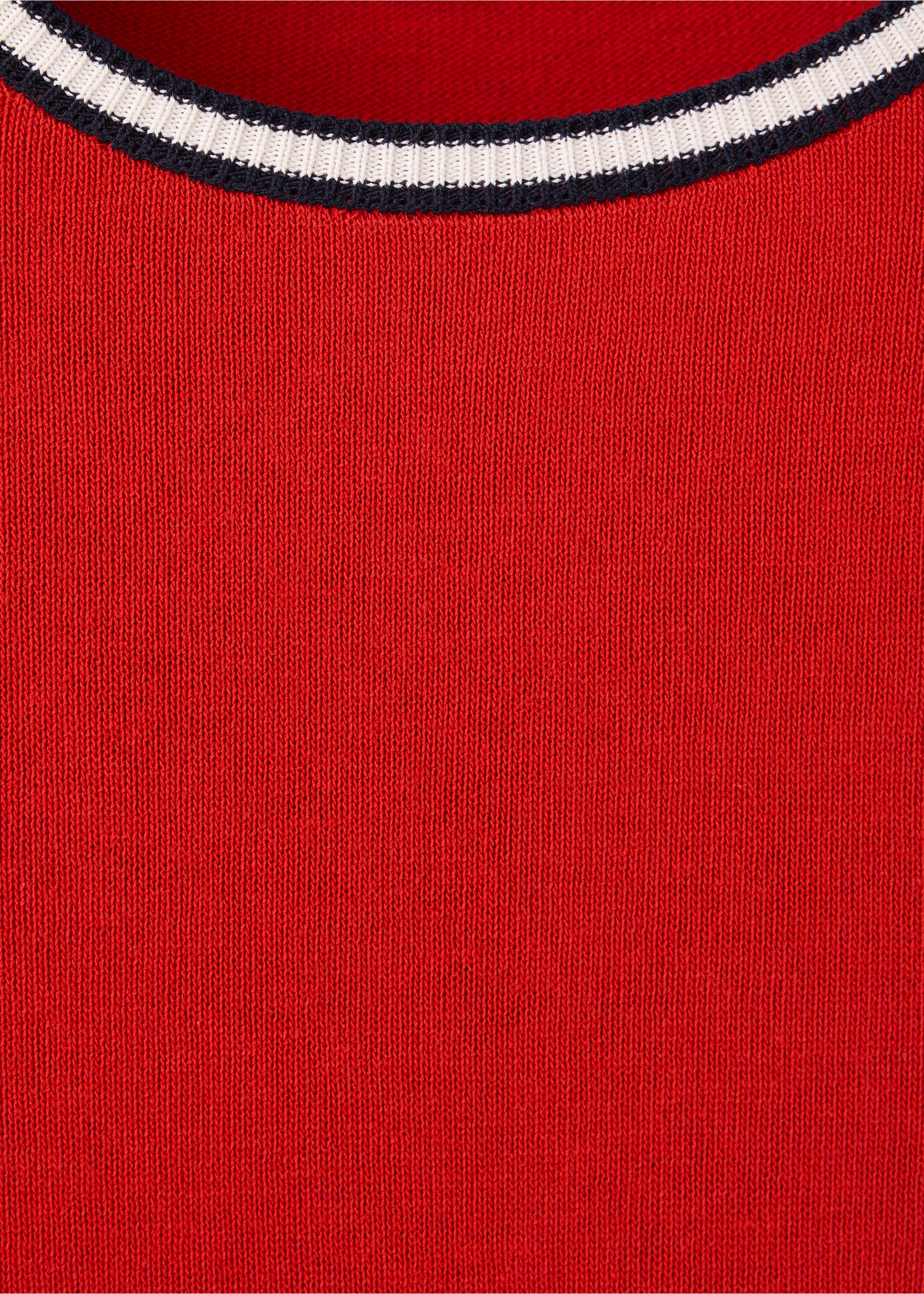 Short-sleeve printed jersey - Details of the article 8, Red. Ref: 37034108-00.