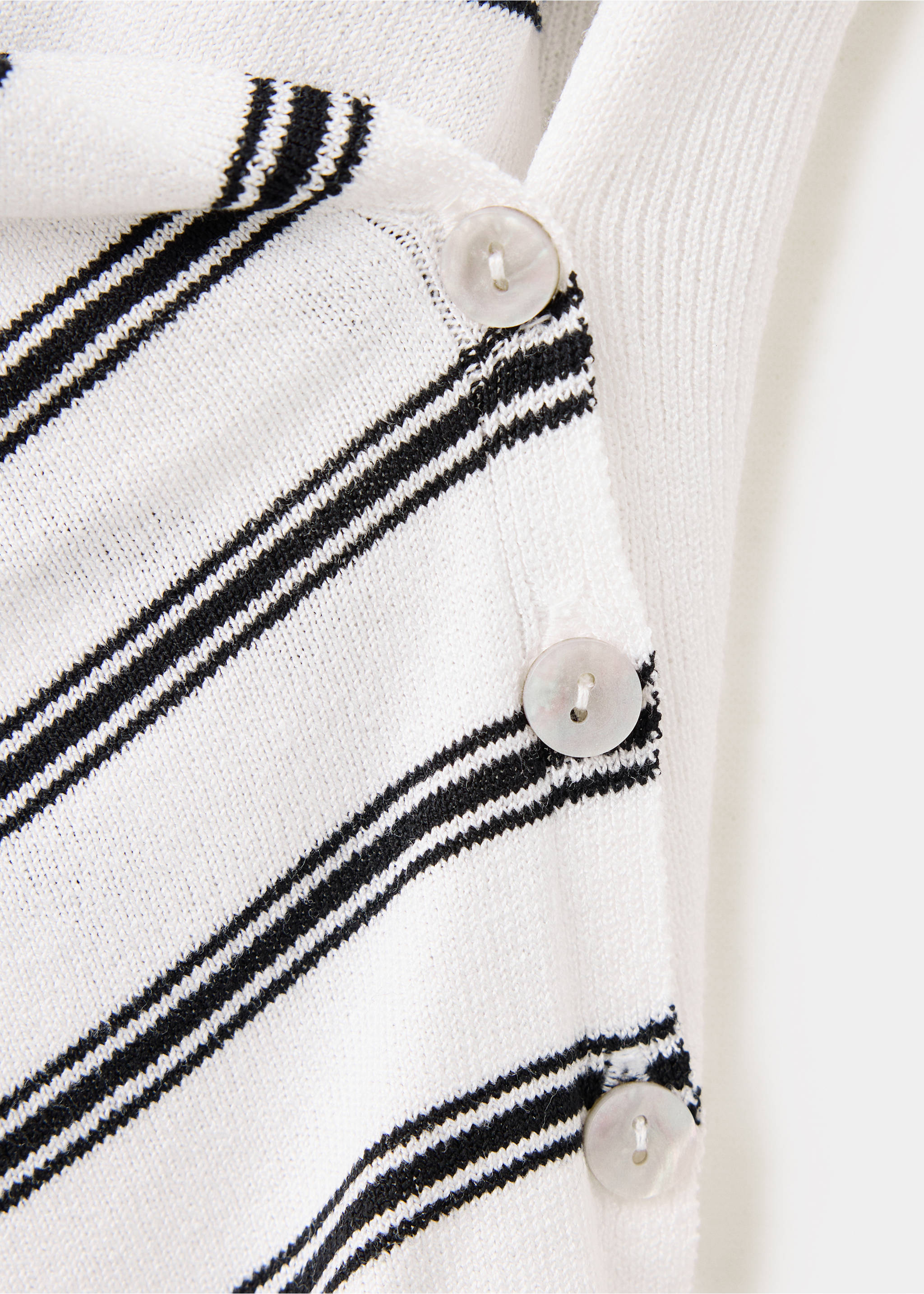 Draped fine knit sweater - Details of the article 8, White. Ref: 37034113-00.