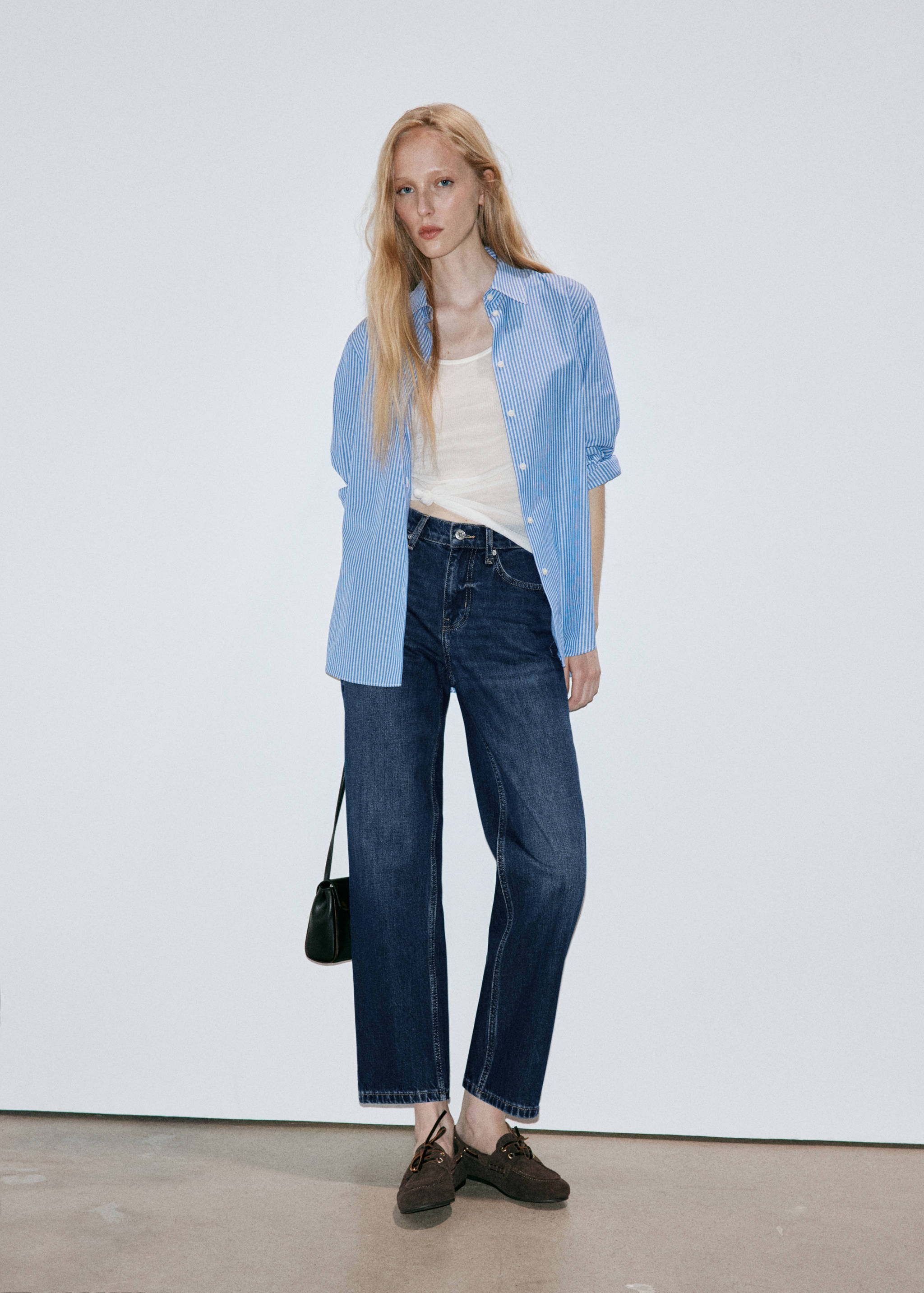 Mid-rise straight jeans - General plane