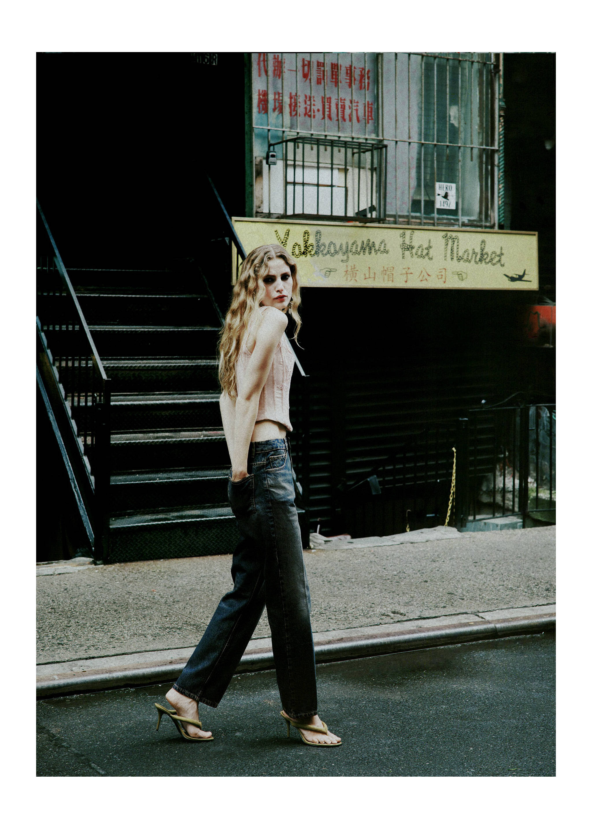 High waist straight jeans - General plane, Dark Vintage Blue. Ref: 37034120-00.