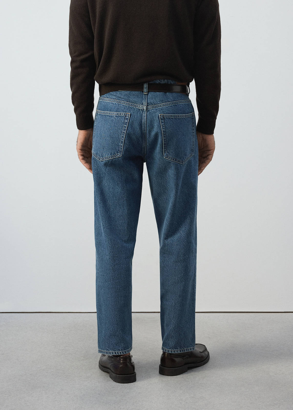 Sammy cropped carrot fit jeans — Dark Blue