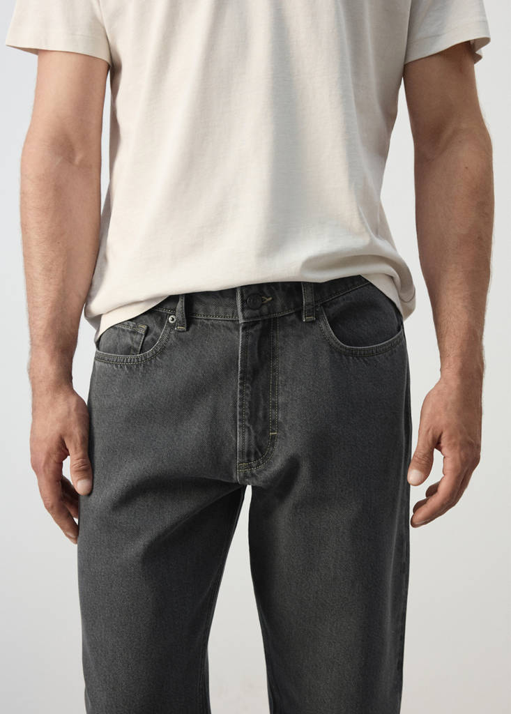 Sammy cropped carrot fit jeans — Open Grey