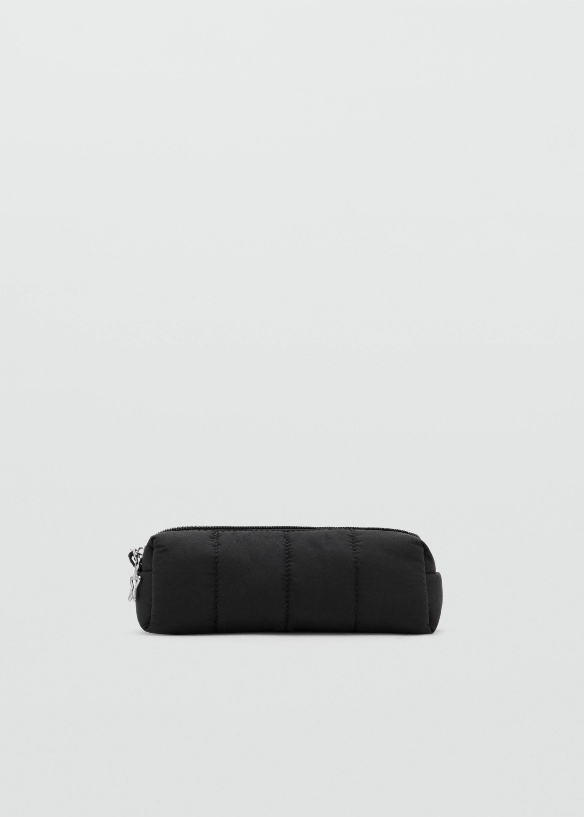 Estojo acolchoado com detalhe de estrela - Artigo sem modelo, Preto. Ref: 37034415-00.