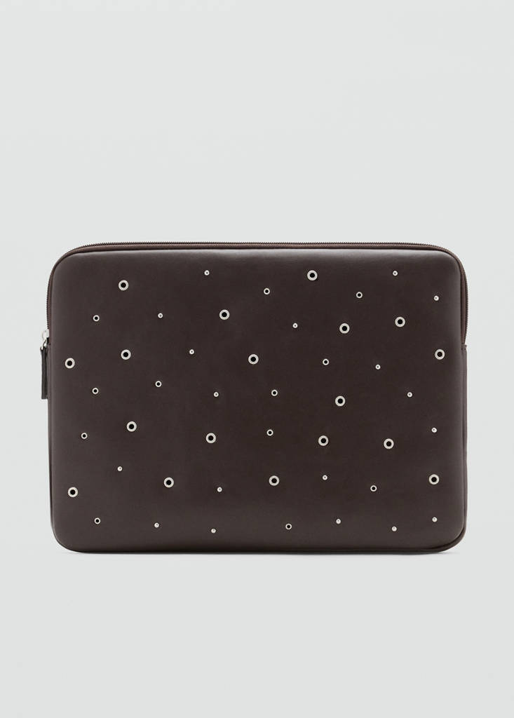Laptop cover with eyelets — Medium Brown