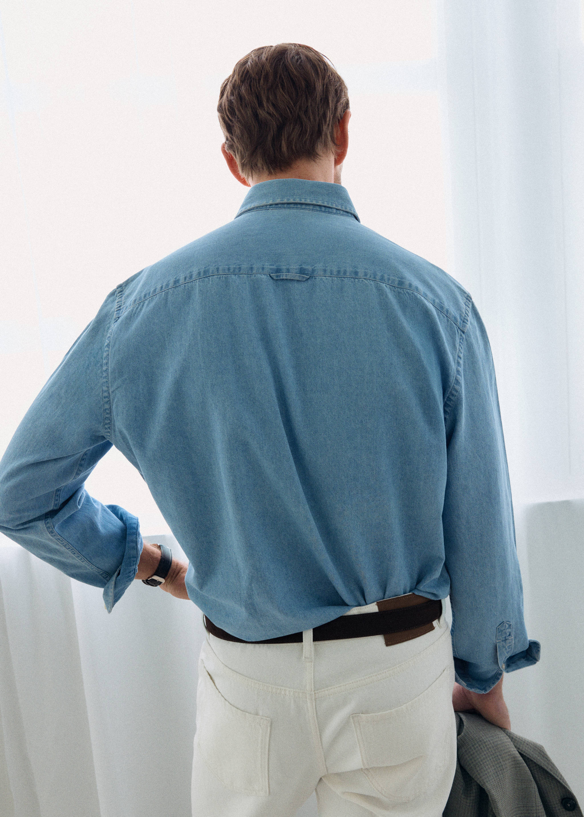 Regular fit denim shirt - Reverse of the article